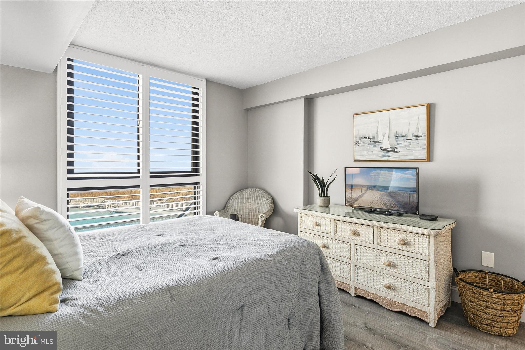 SEA COLONY EAST - Residential