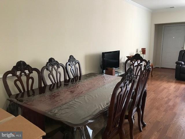 MANORS AT MCNAIR FARMS - Residential Lease