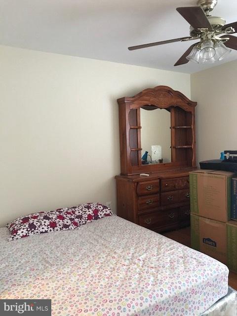 MANORS AT MCNAIR FARMS - Residential Lease