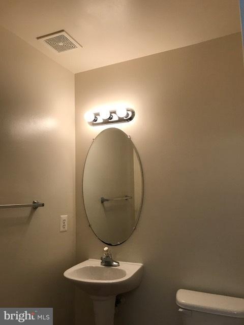 MANORS AT MCNAIR FARMS - Residential Lease