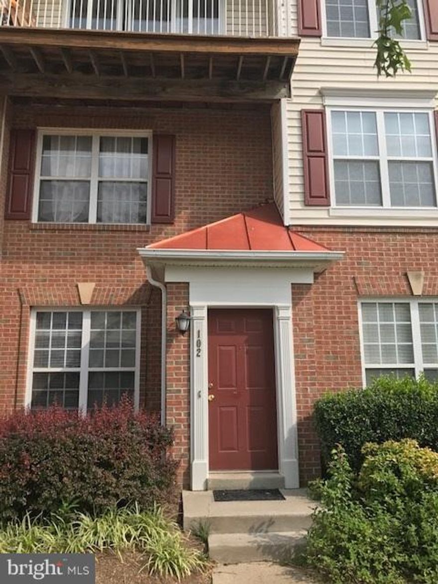 IMMACULATE  TOWNHOUSE STYLE CONDO IN SOUGHT AFTER MCNAIR FARM*LESS THAN 1 MILE FROM TOLL ROAD *FRESHLY PAINTED-RENOVATED* BRIGHT OPEN FLOORPLAN*HARDWOOD FLOOR,*2 BATH ATTACHED BED ROOMS IN UPPER LVEL* FULL SIZE W/D ON BR LEVL,W/I CLOSETS, GAS FP, EXTRA STORAGE SPACE* GRASSY BACKYARD TO WOODS* FABULOUS LOCATION*WALK TO SHOPS, RESTAURANTS *EASY ACCESS TO BUS, METRO & AIRPORT* EXCELLENT SCHOOLS