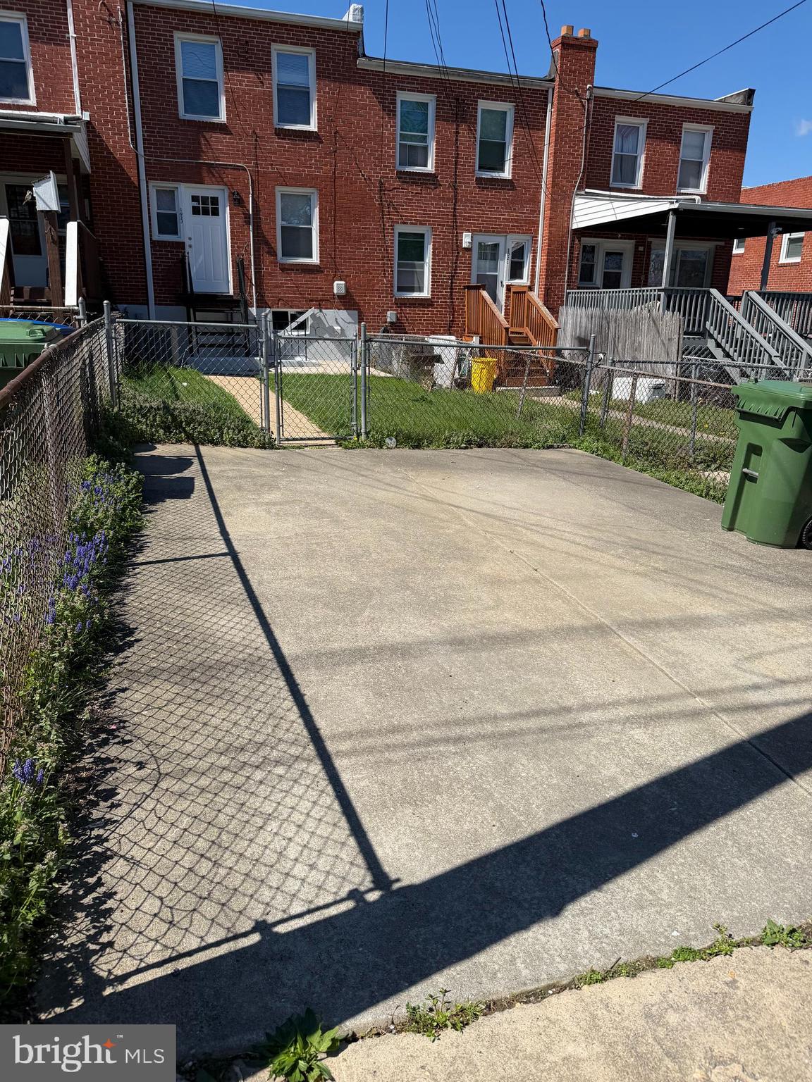 1023 ROCKHILL AVENUE