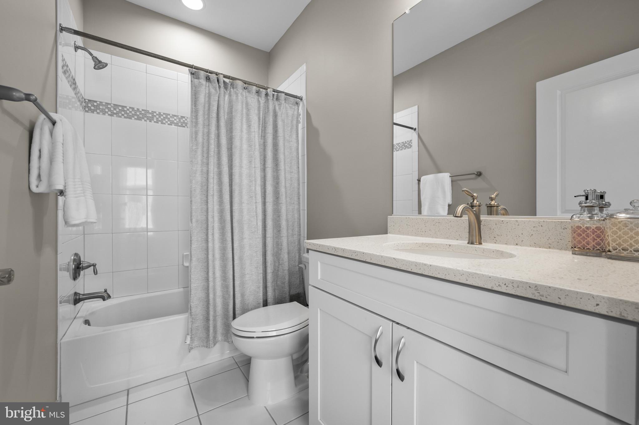 CROWN FARM - Residential