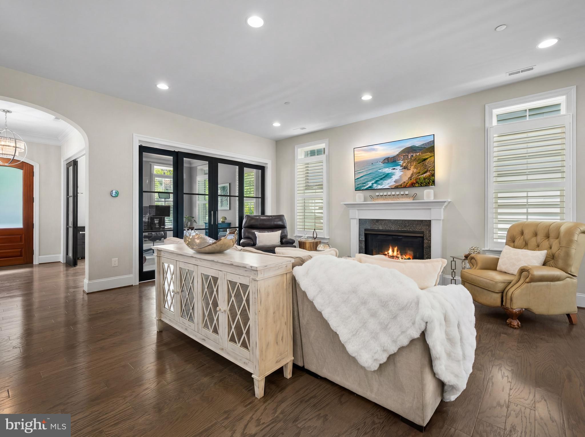 CROWN FARM - Residential
