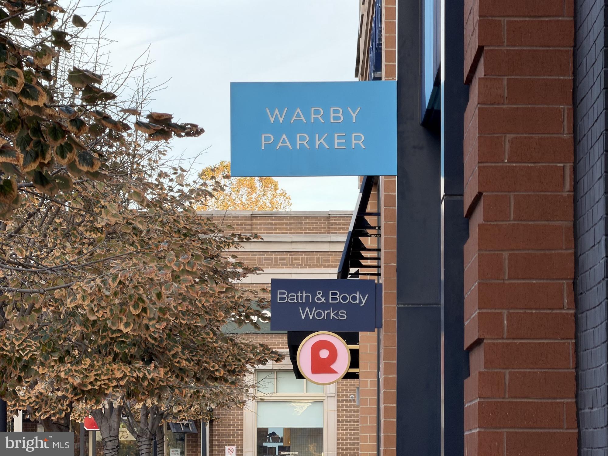 CROWN FARM - Residential