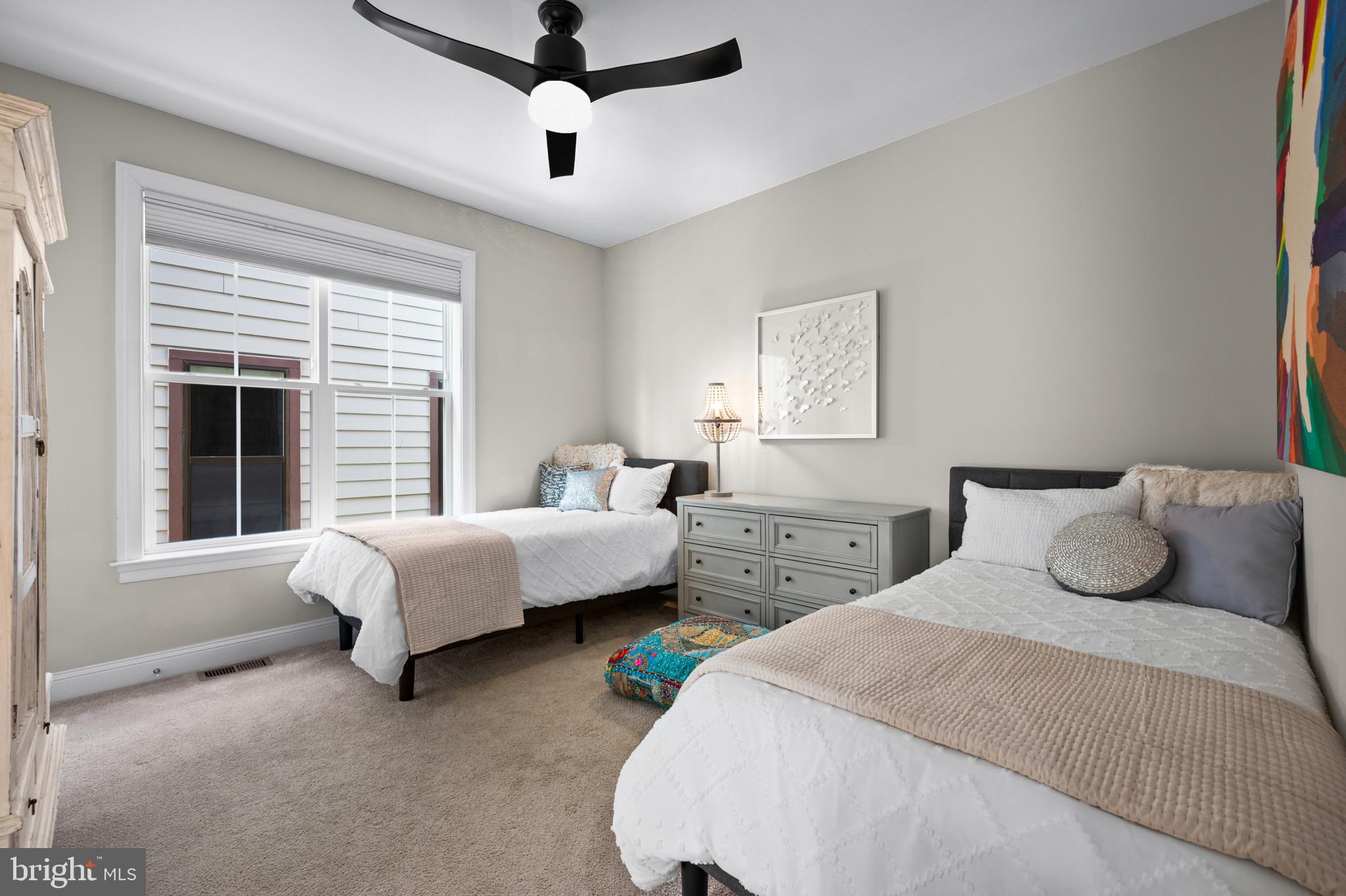 CROWN FARM - Residential