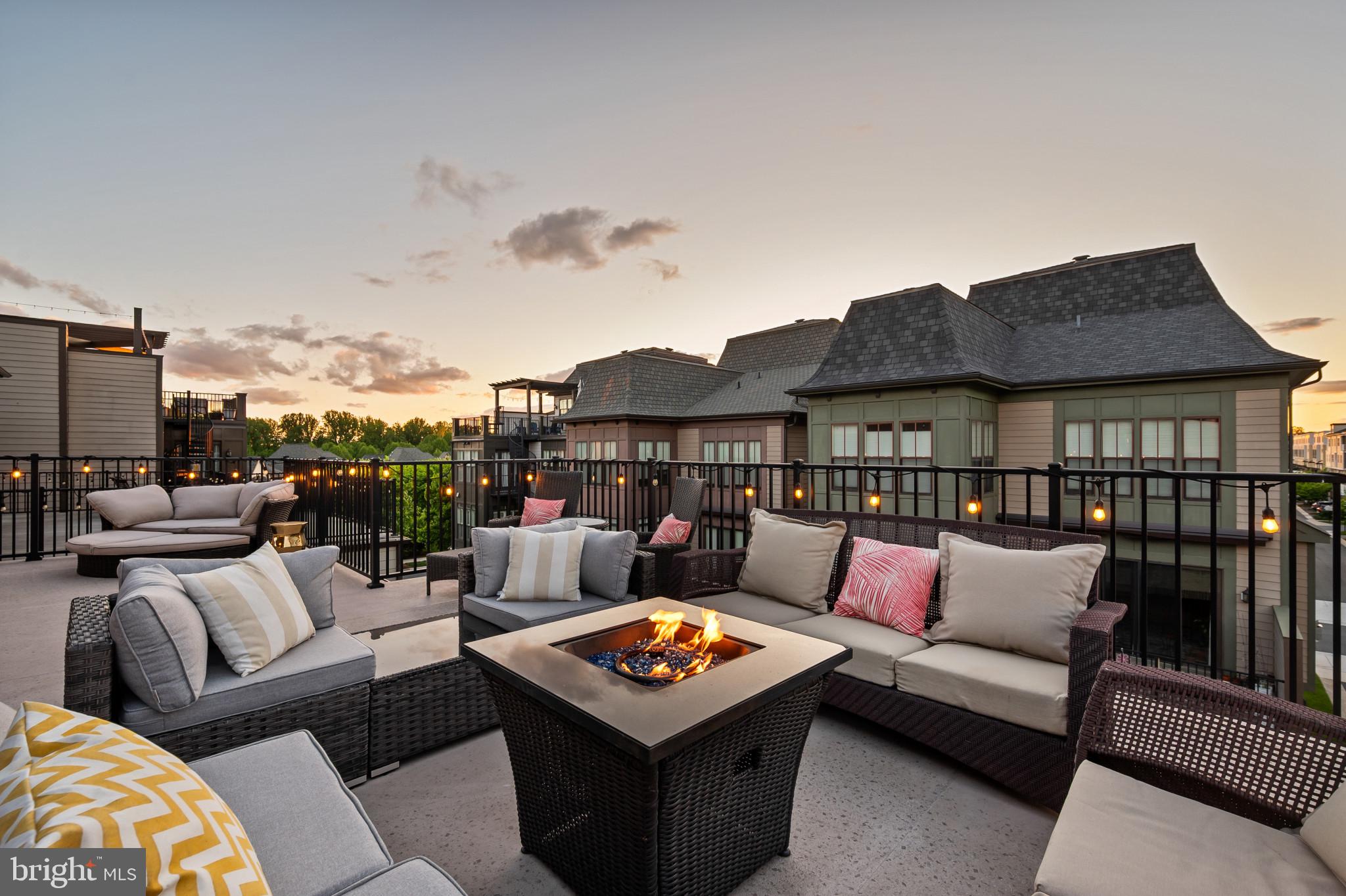CROWN FARM - Residential