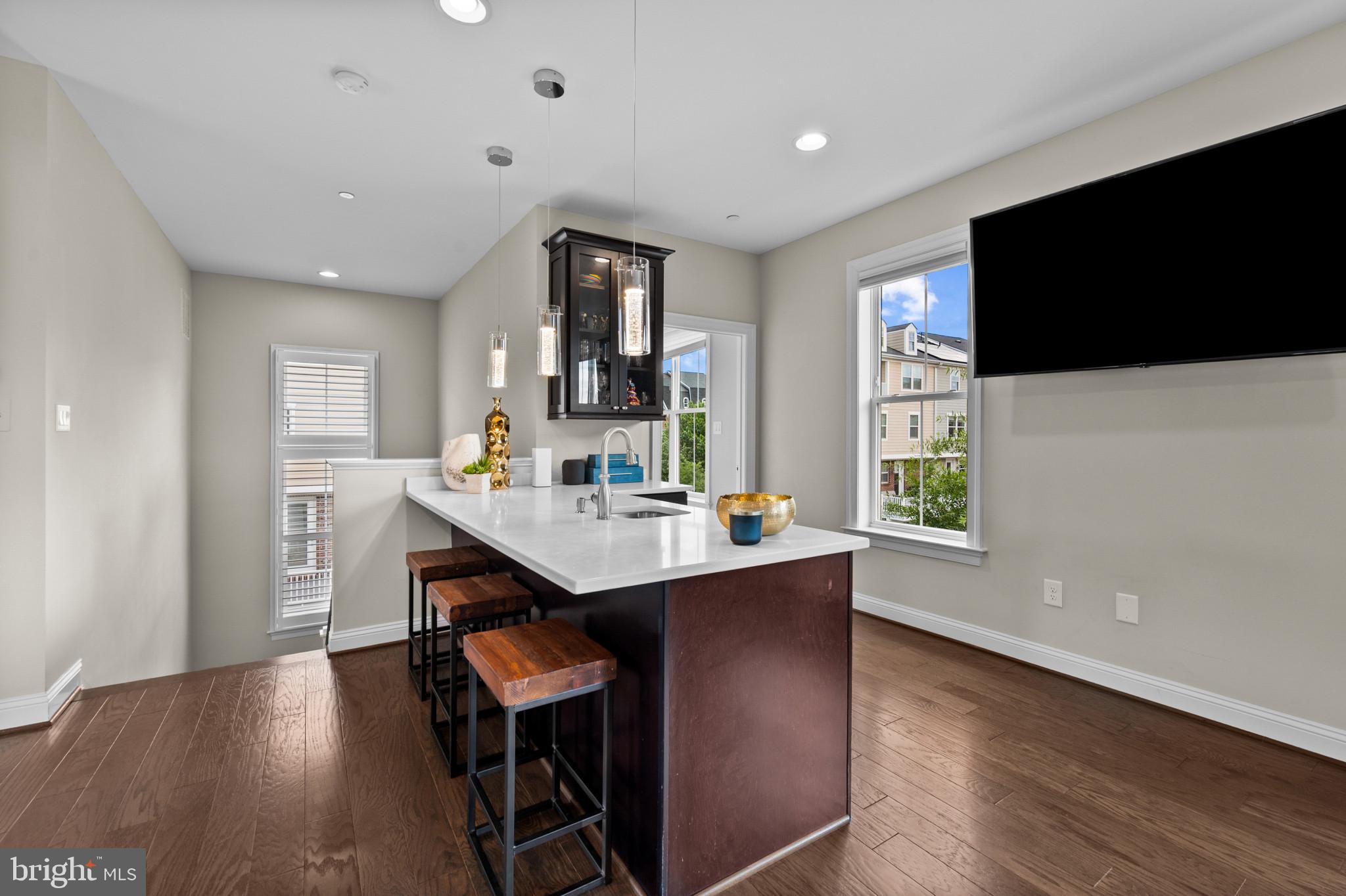 CROWN FARM - Residential