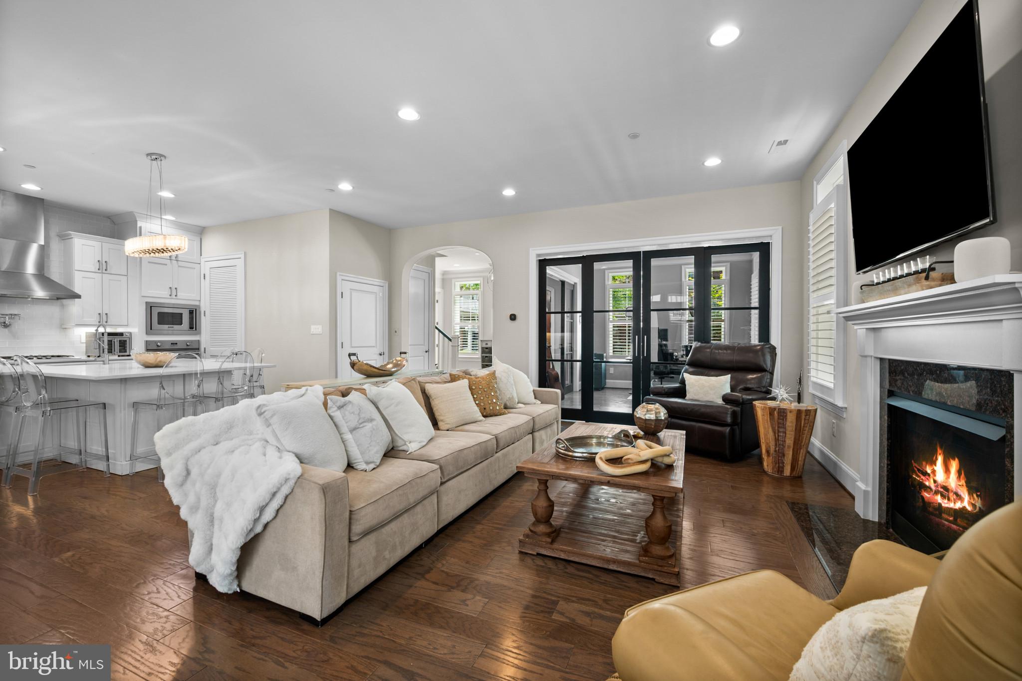 CROWN FARM - Residential
