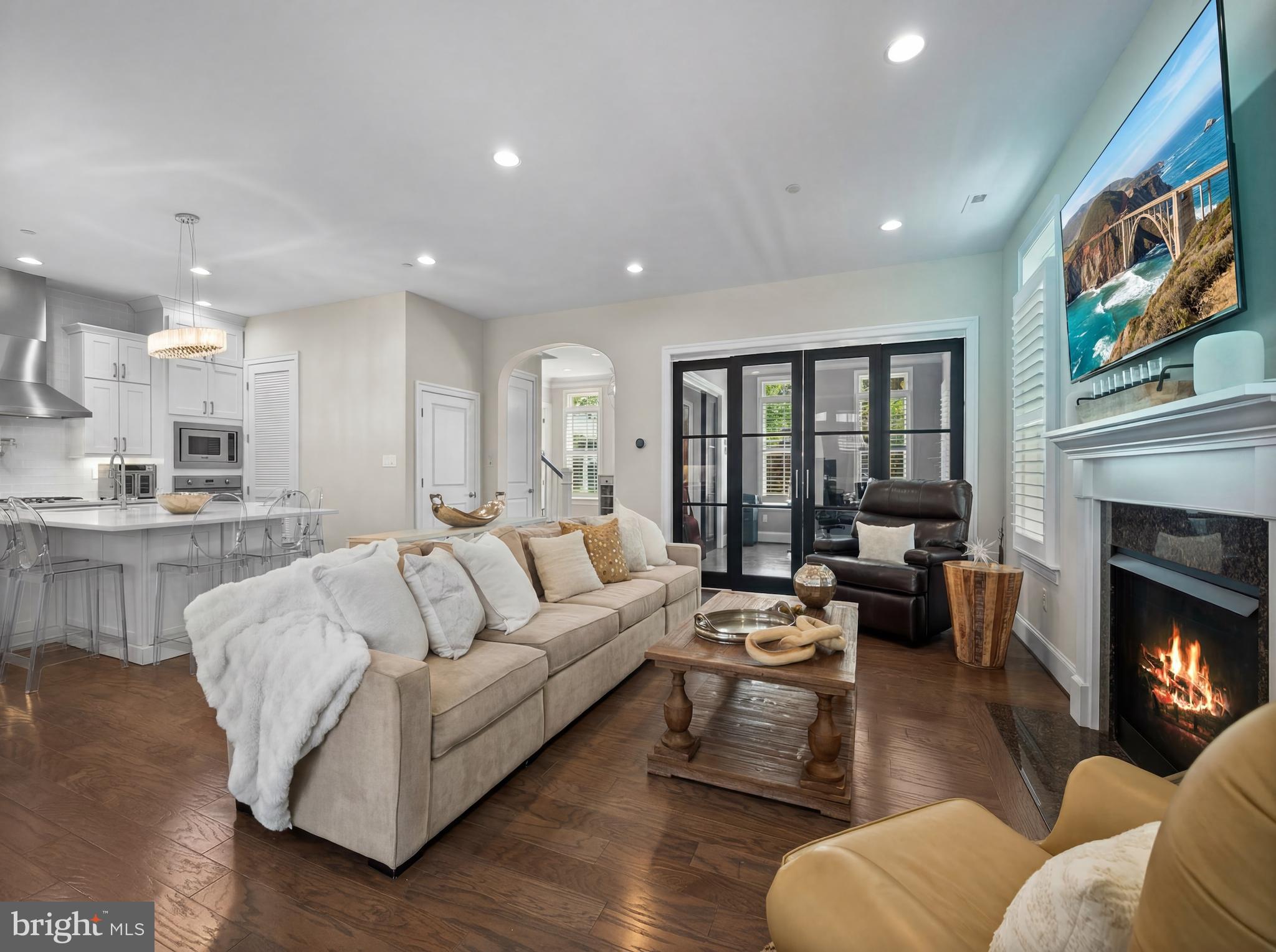 CROWN FARM - Residential