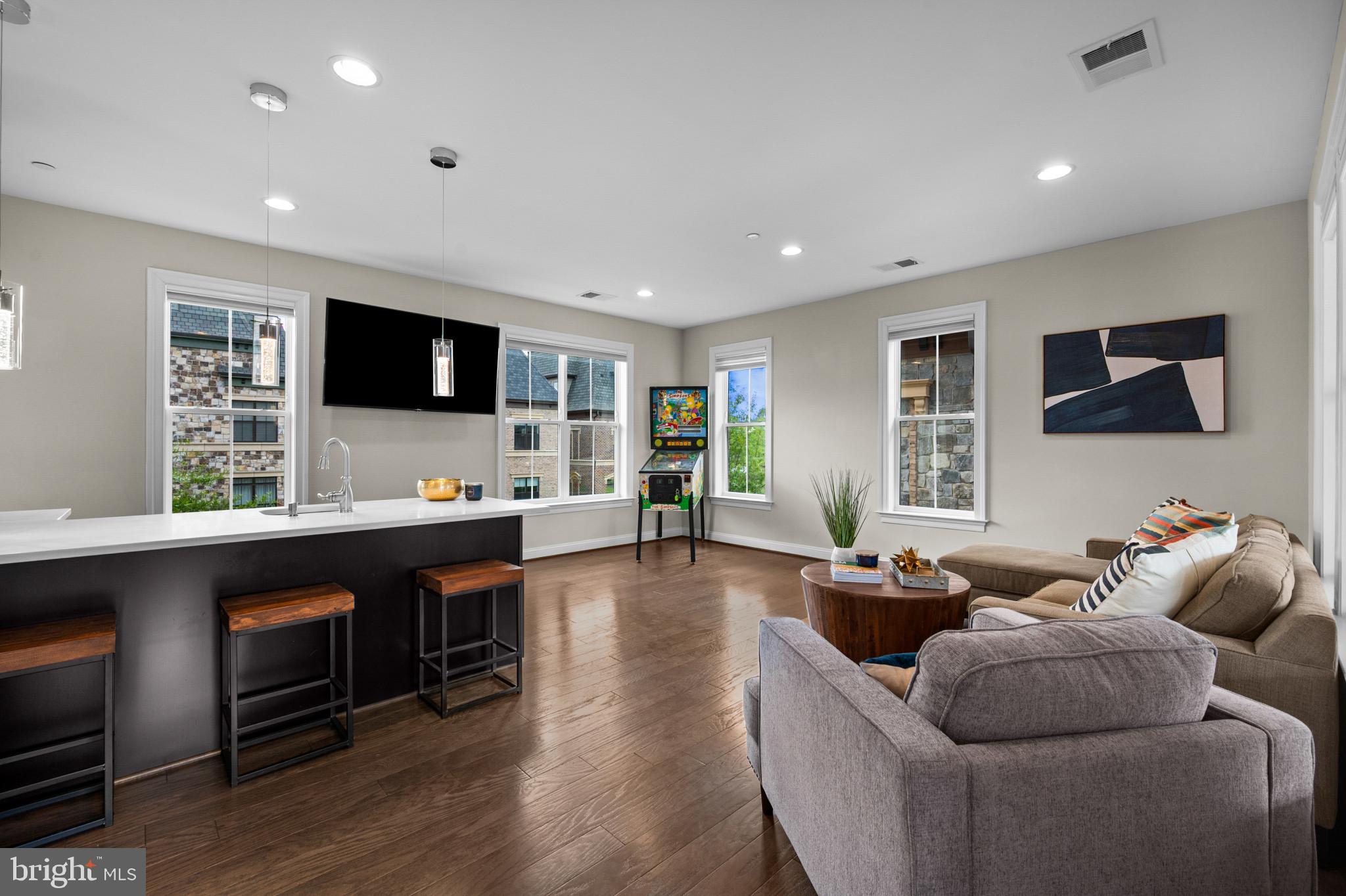 CROWN FARM - Residential