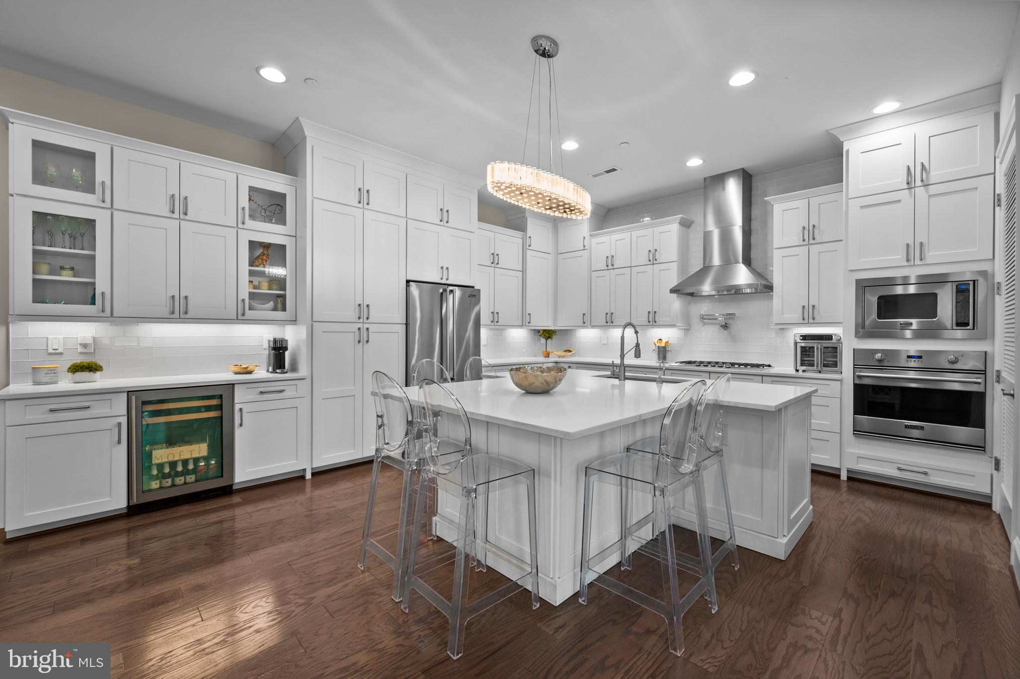 CROWN FARM - Residential