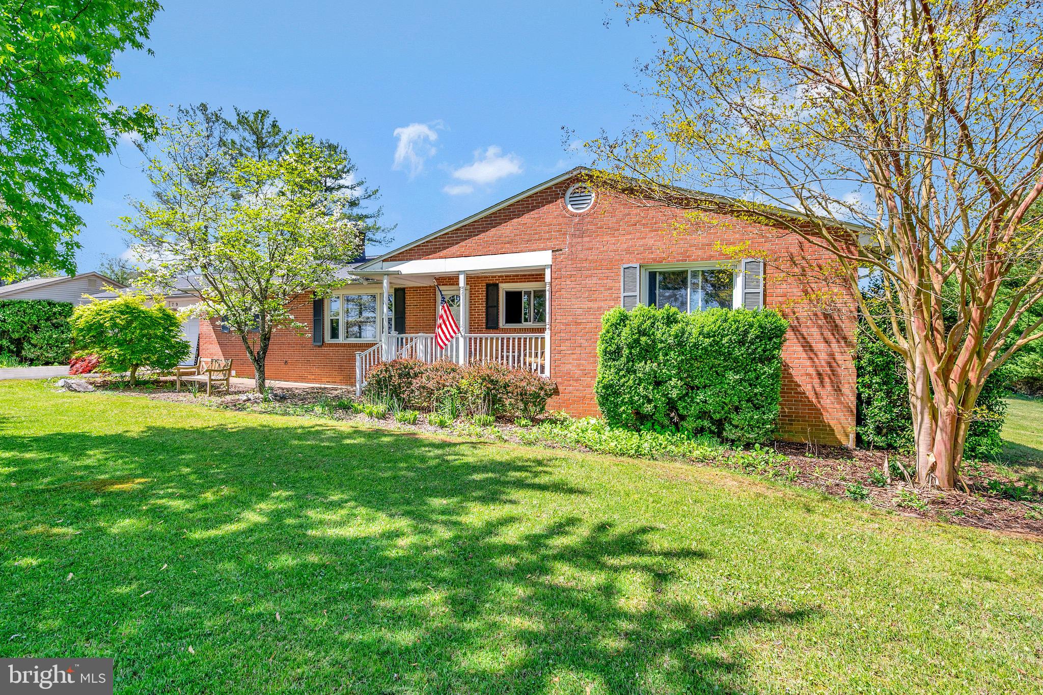 AQUIA RUN - Residential