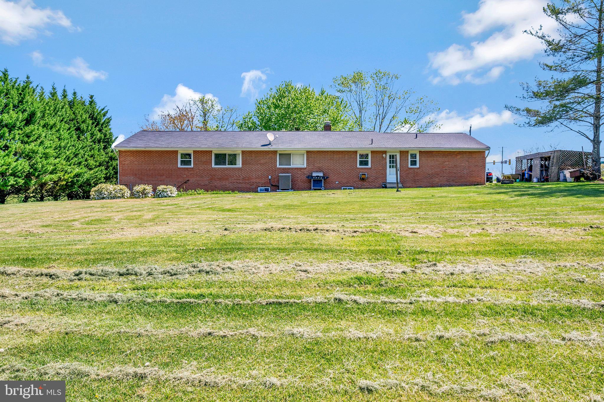 AQUIA RUN - Residential