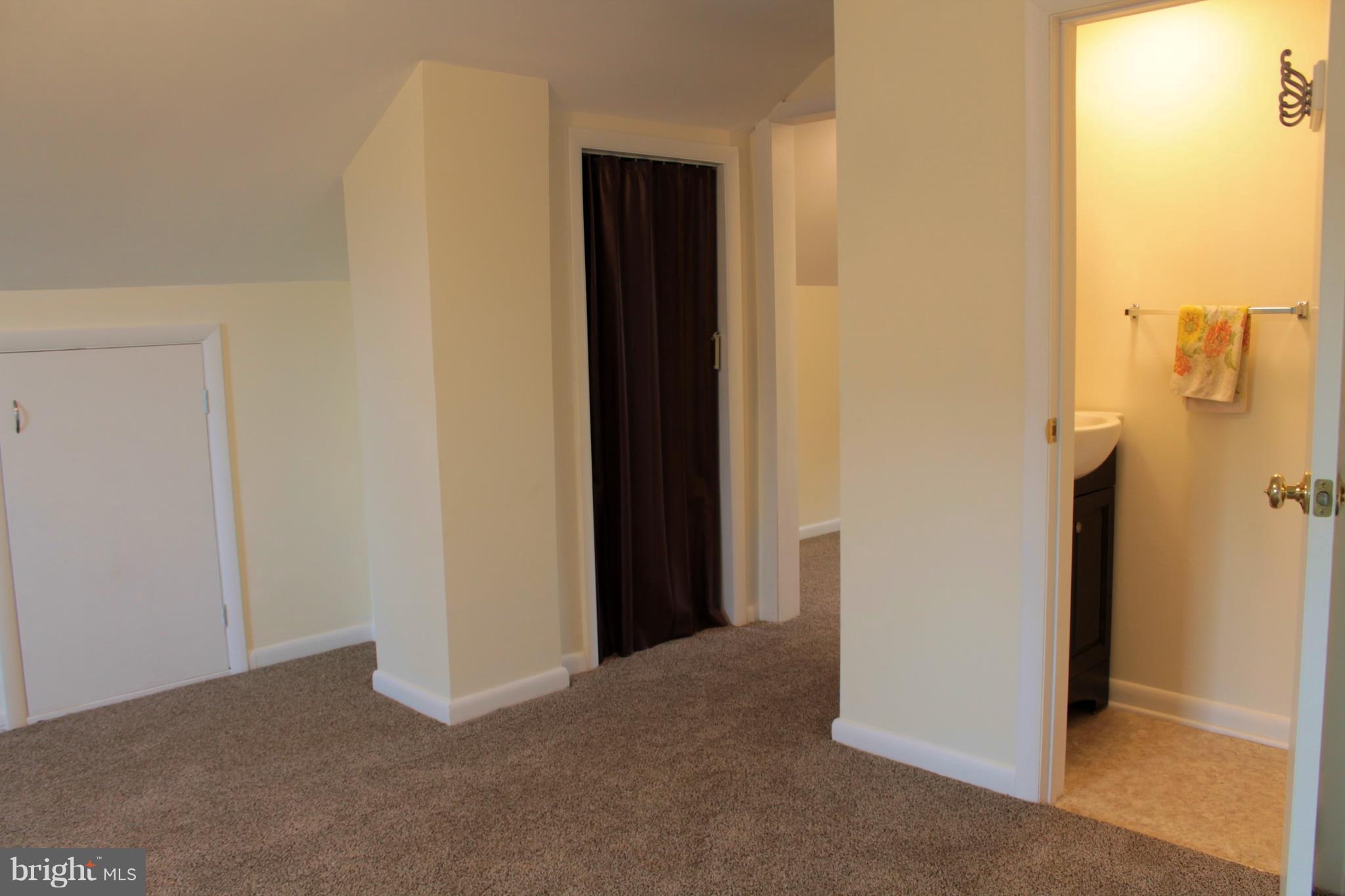 HAGERSTOWN - Residential