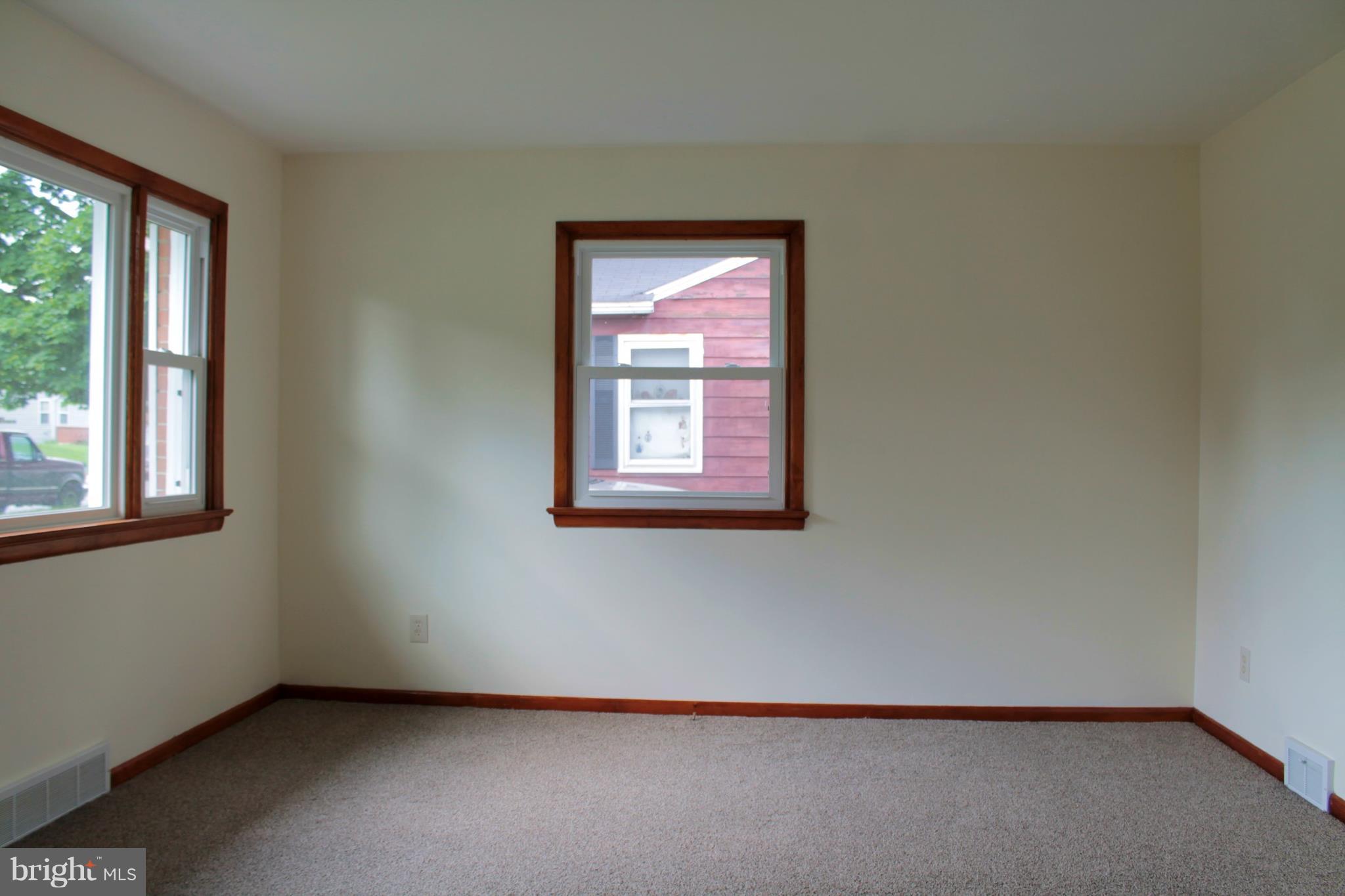 HAGERSTOWN - Residential