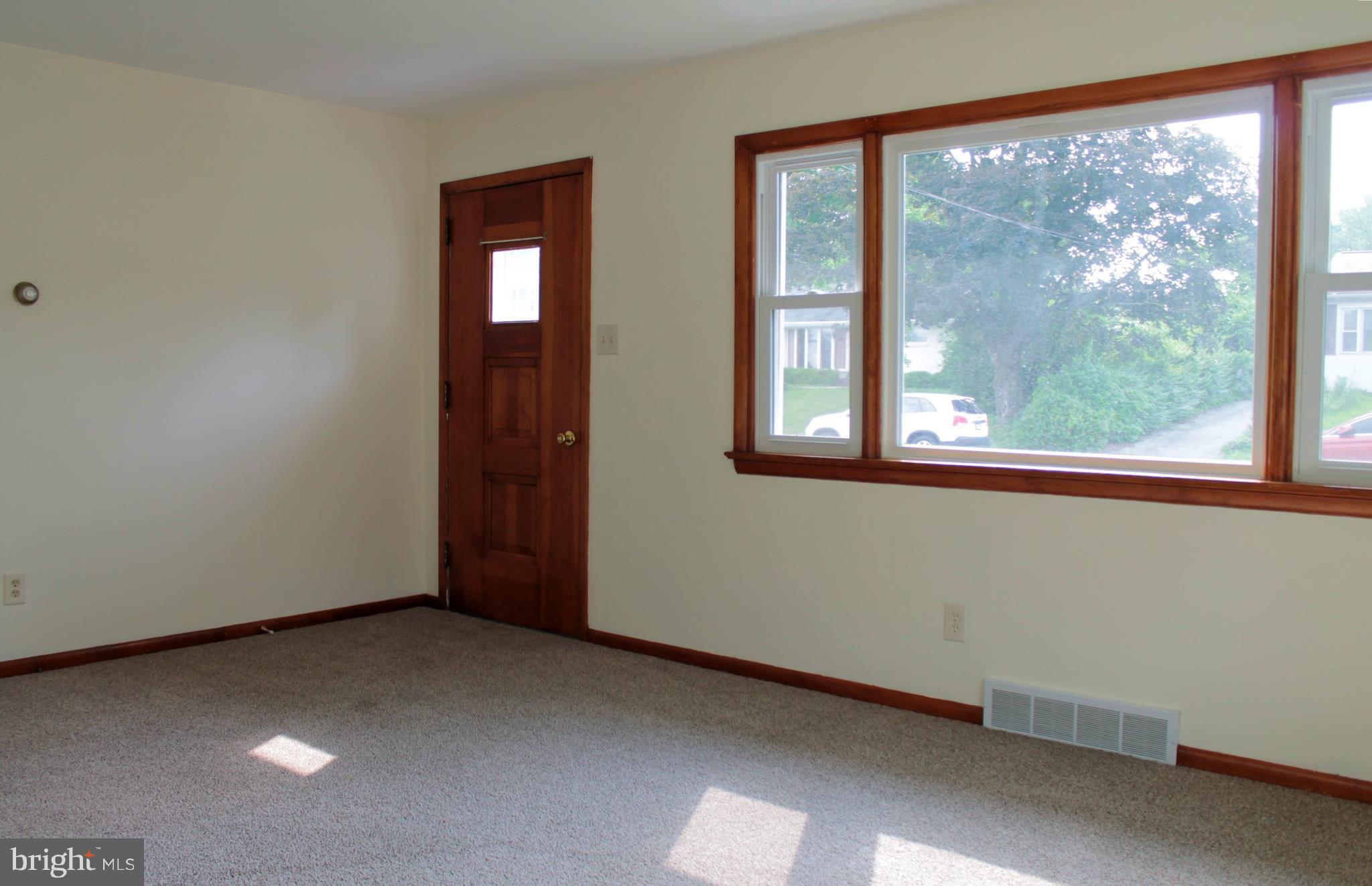 HAGERSTOWN - Residential