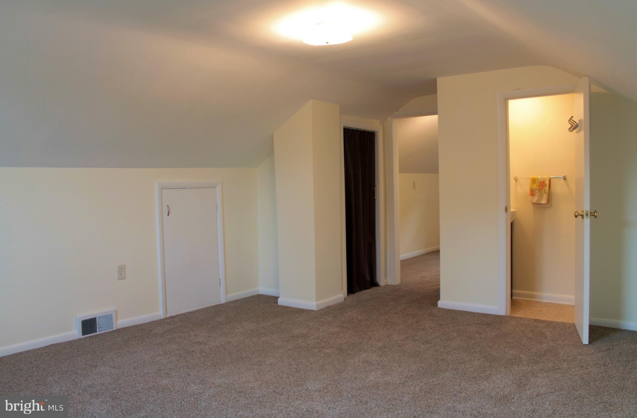 HAGERSTOWN - Residential