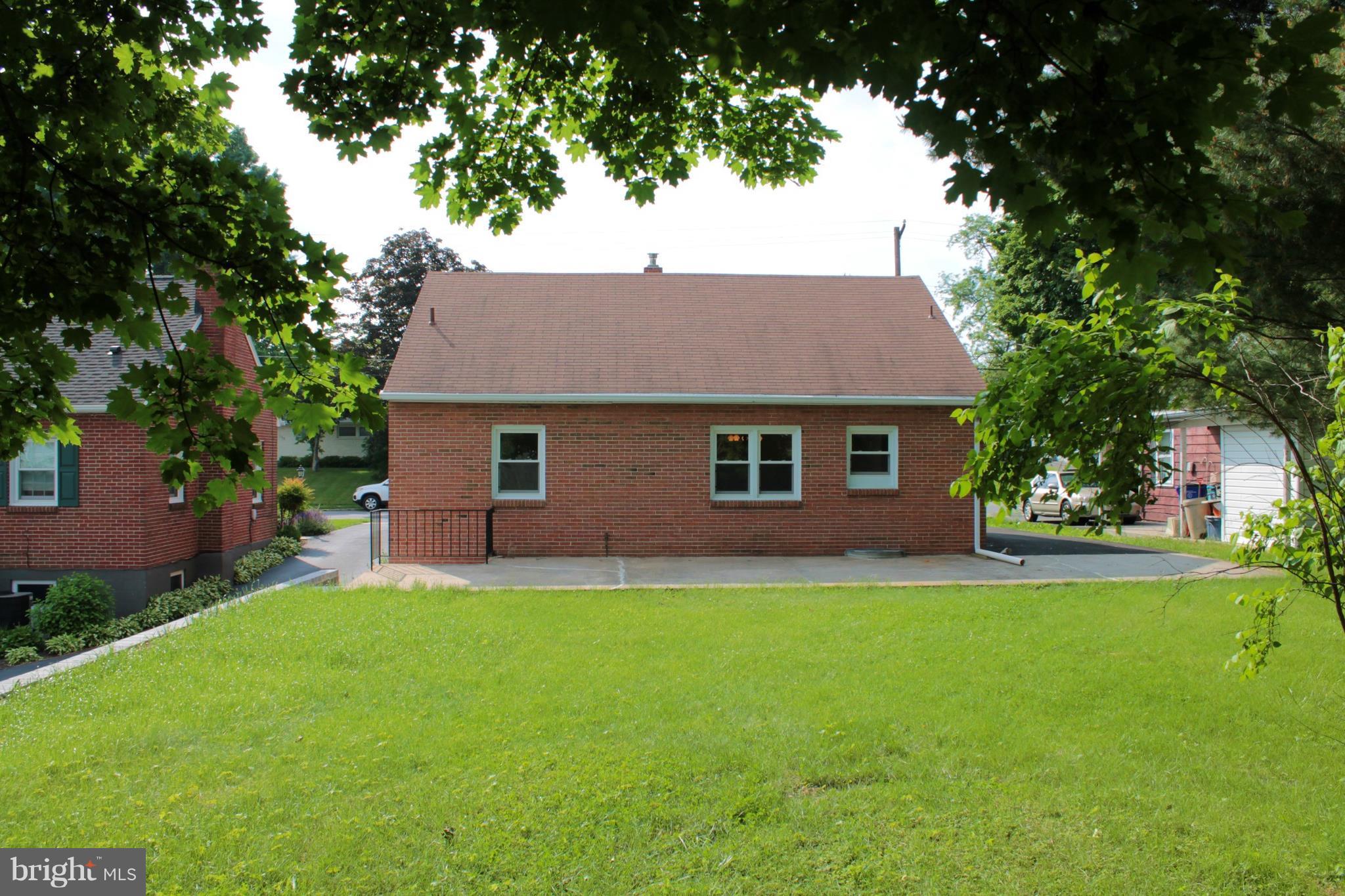 HAGERSTOWN - Residential