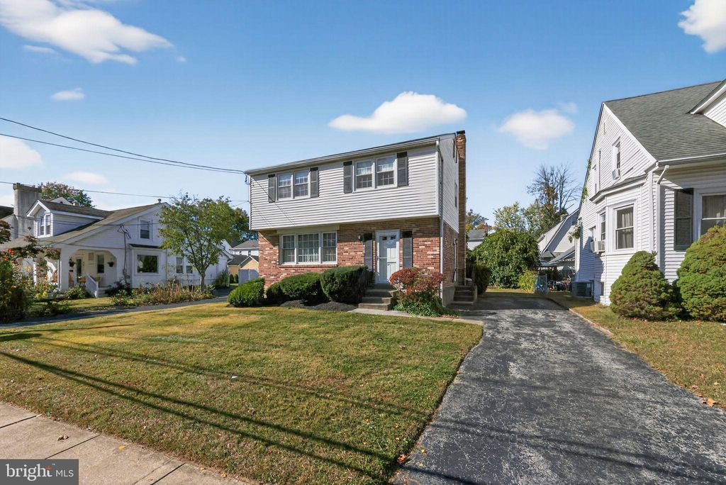 Photo of 4005 Huey Avenue, DREXEL HILL, PA 19026 (MLS # PADE2102698)