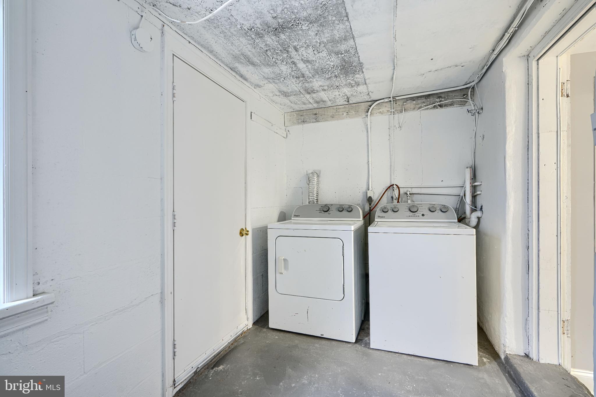 ESSEX - Residential Lease