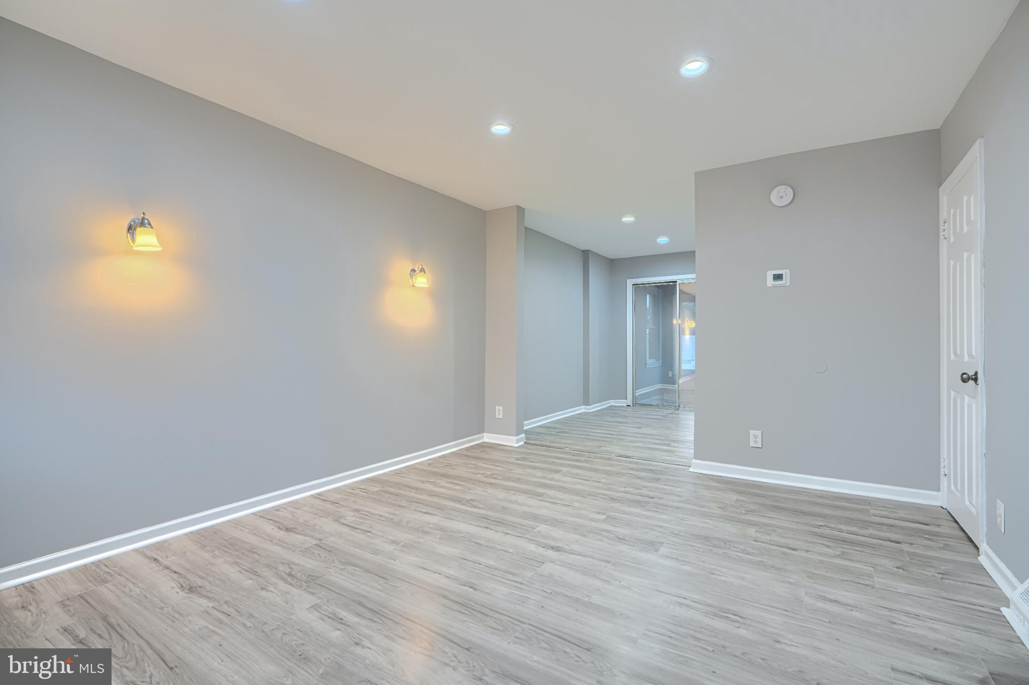 ESSEX - Residential Lease