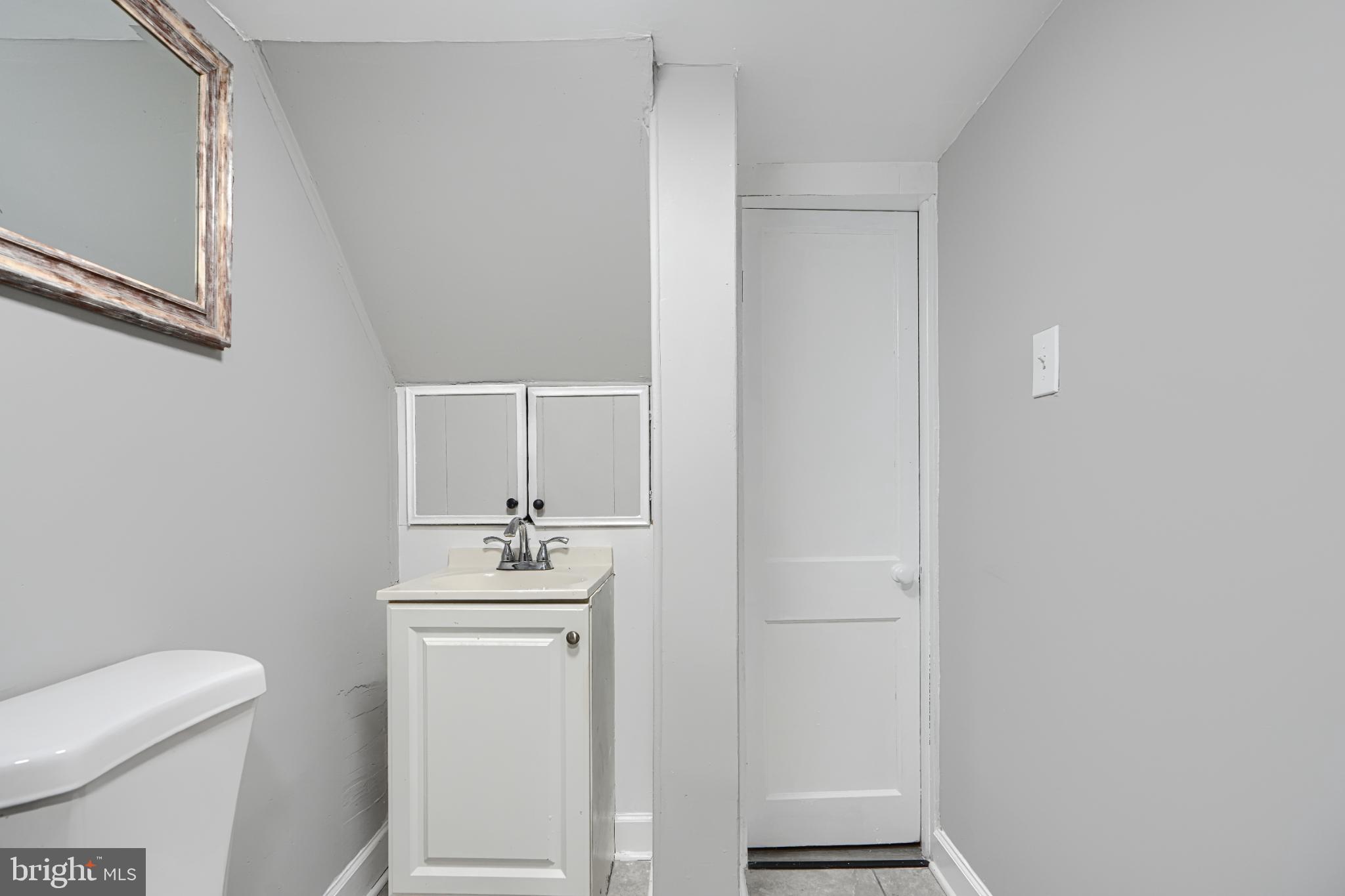 ESSEX - Residential Lease