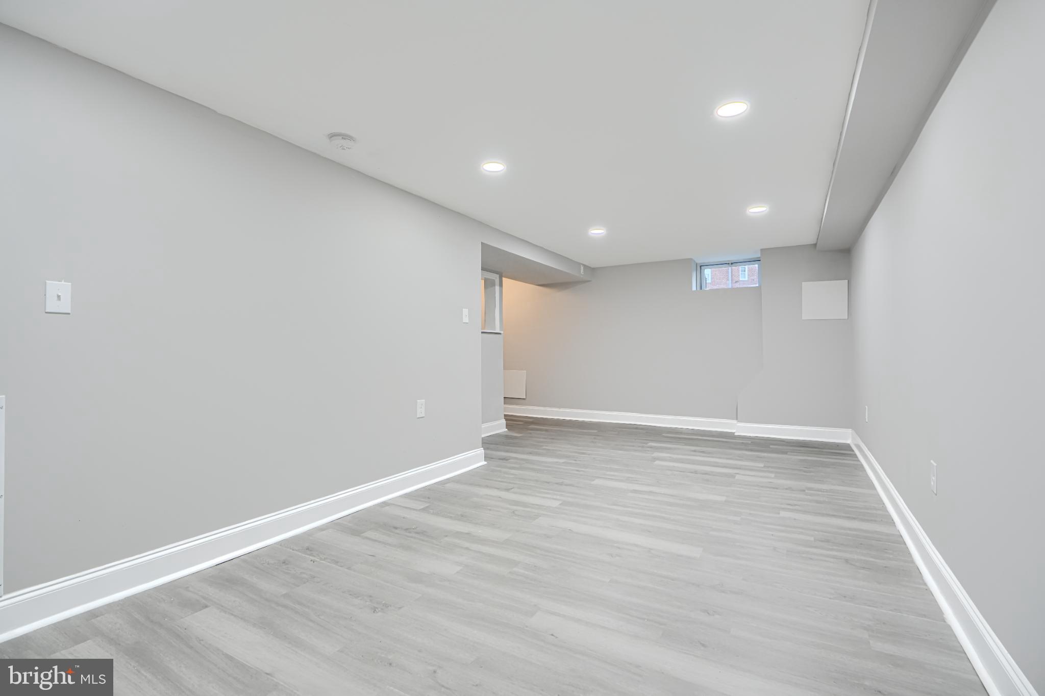 ESSEX - Residential Lease