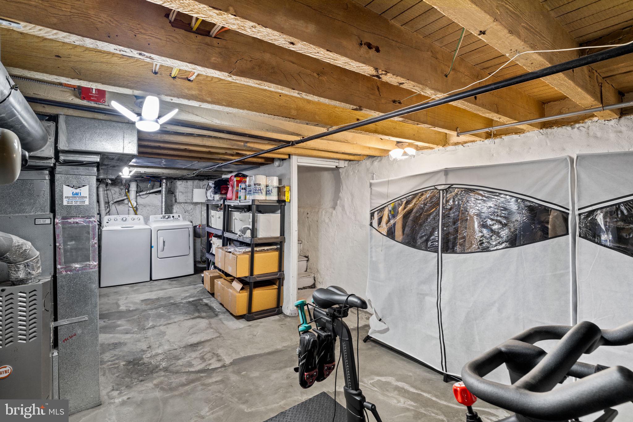 FAIRMOUNT - Residential