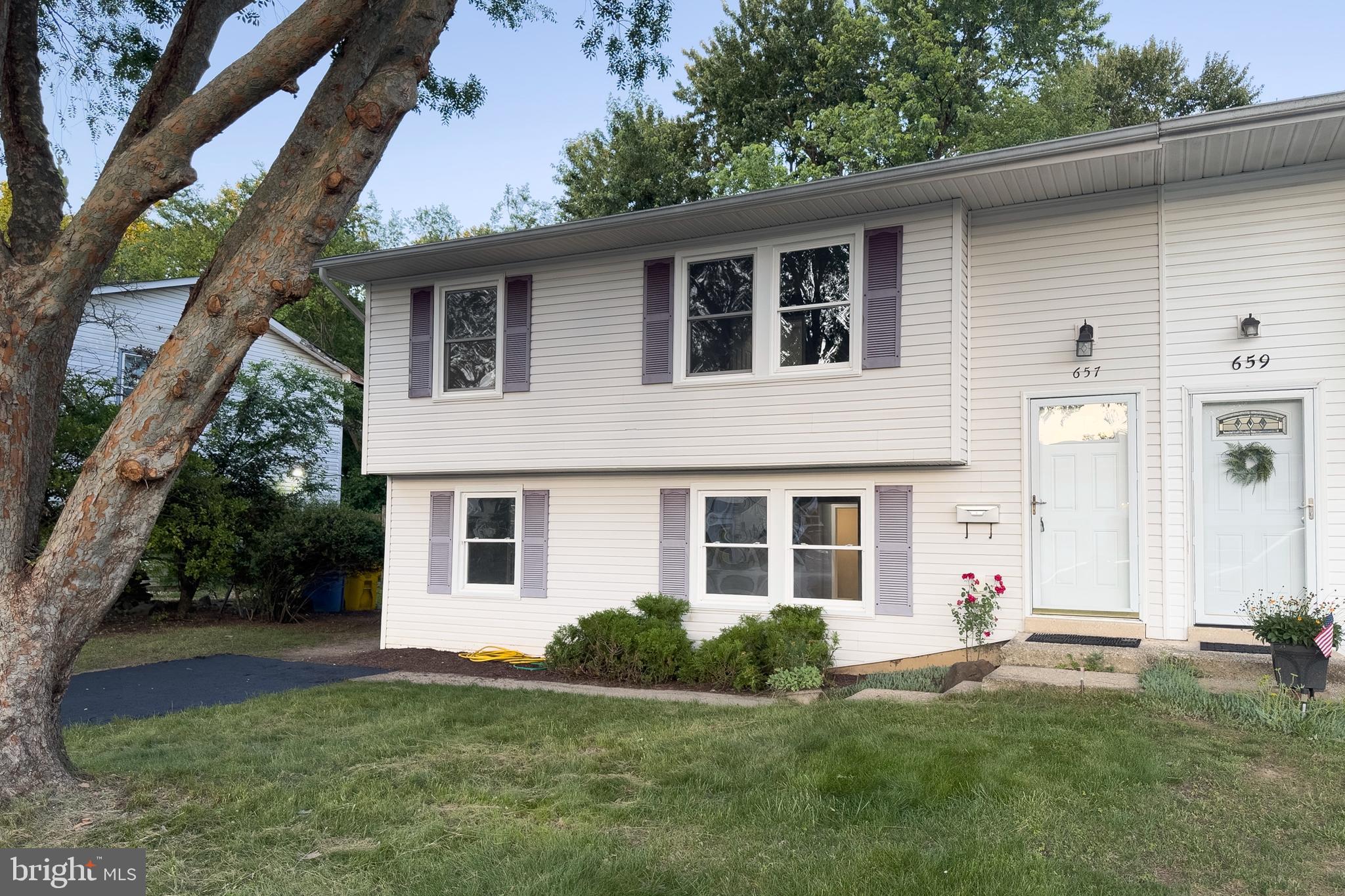 657 CHAPELGATE DRIVE