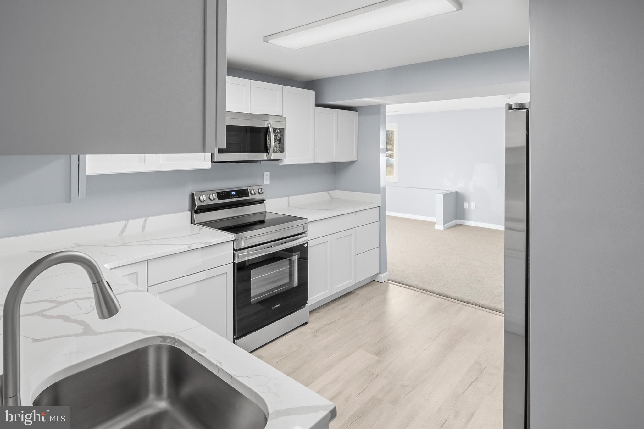 MAPLE RIDGE - Residential