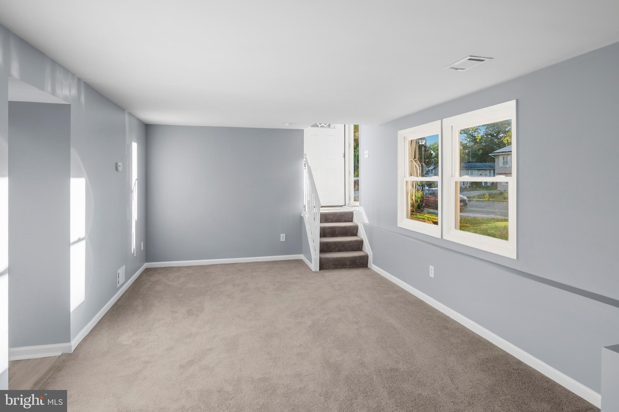 MAPLE RIDGE - Residential