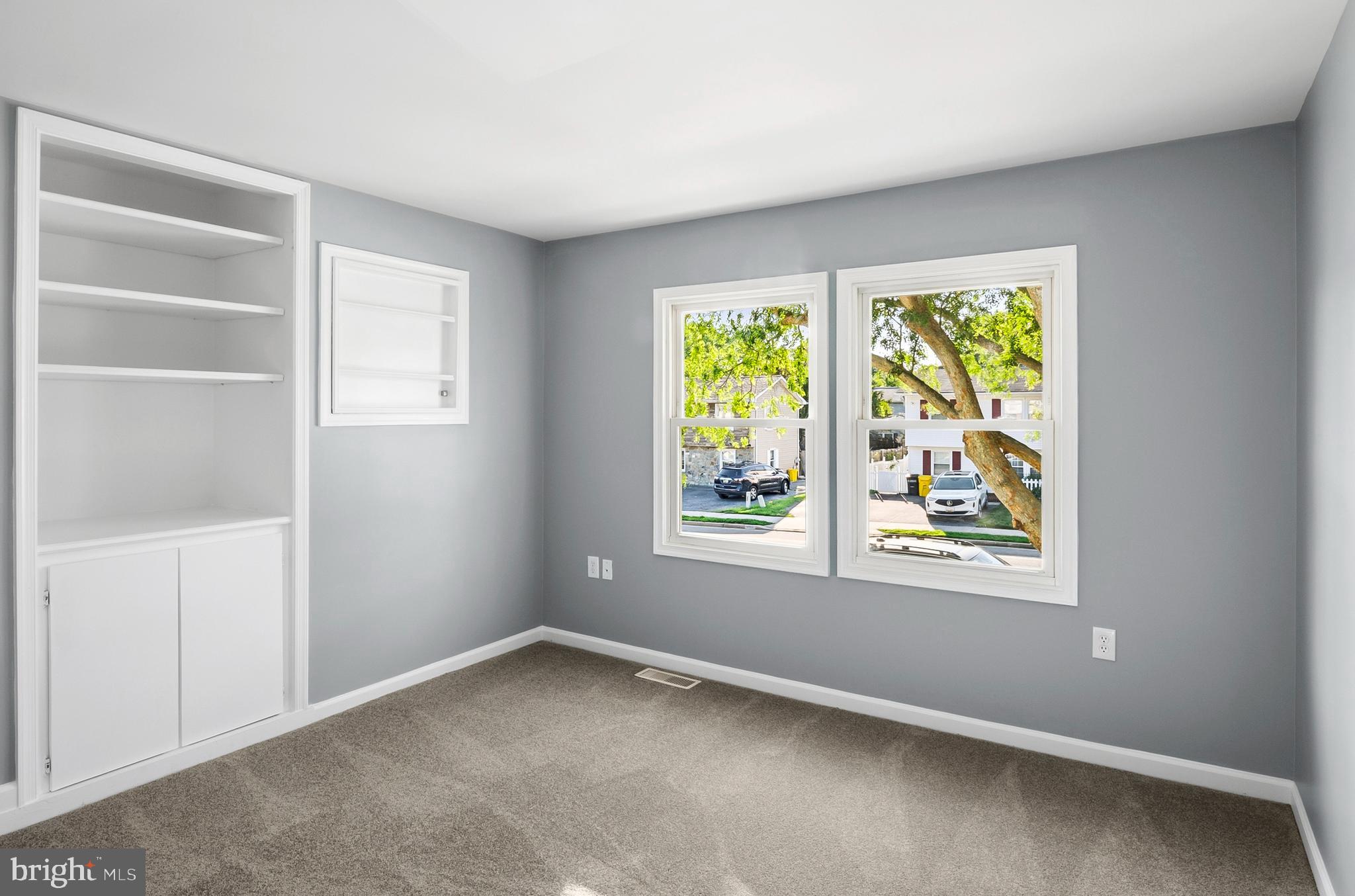 MAPLE RIDGE - Residential