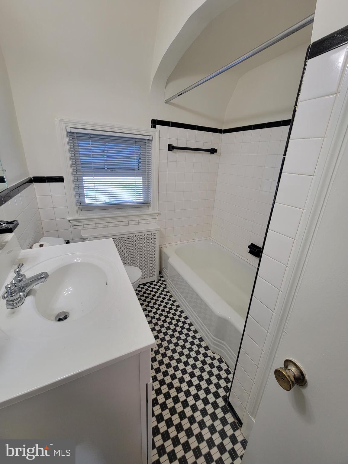 DUNDALK - Residential Lease