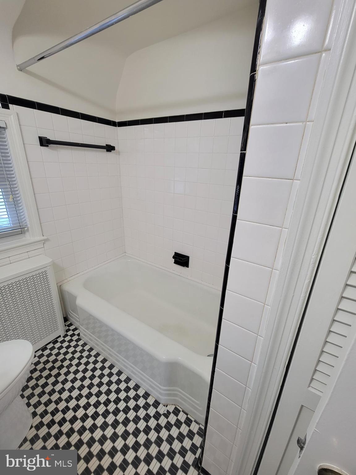 DUNDALK - Residential Lease