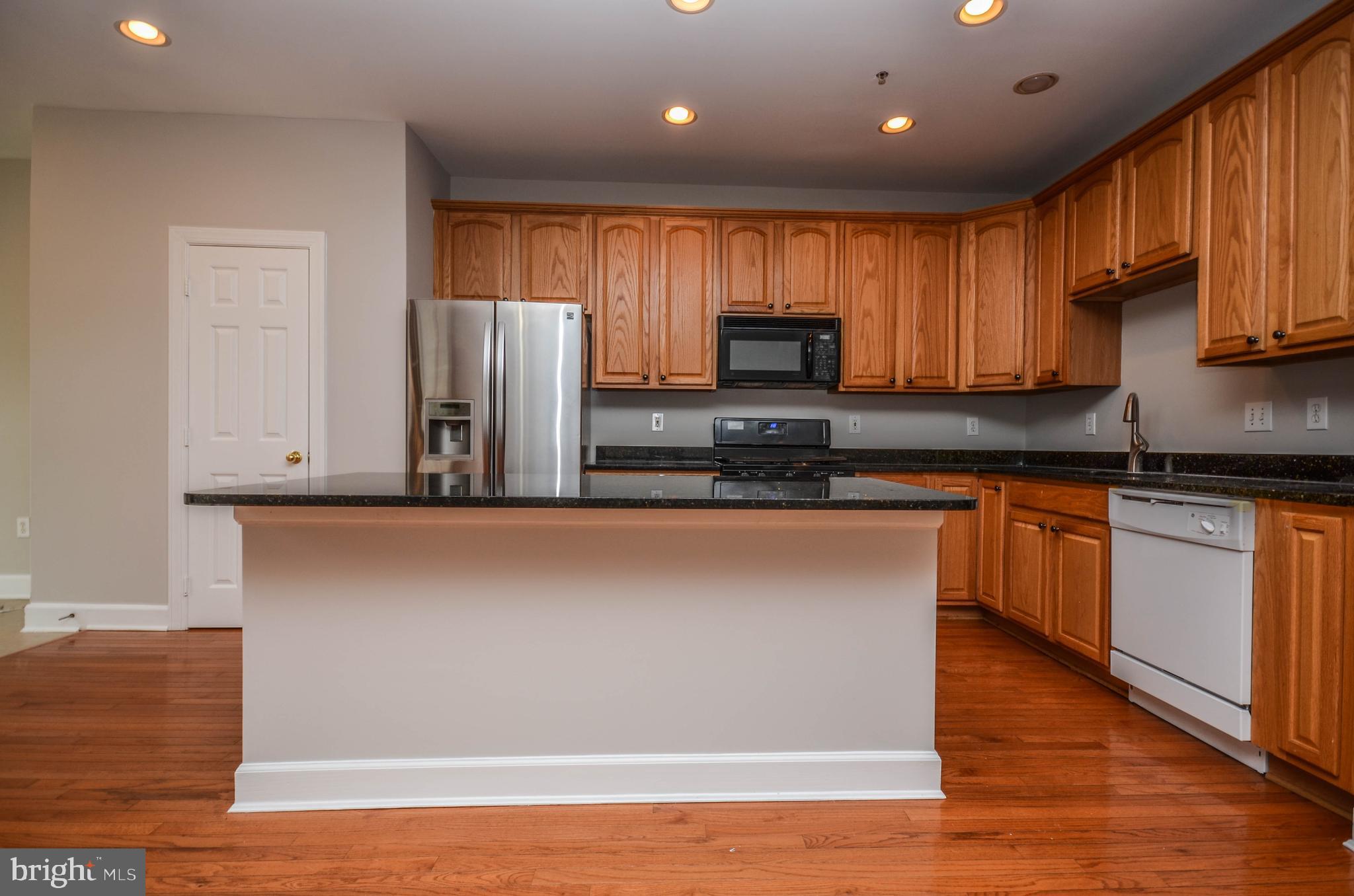 KING FARM BAILEYS COMMON - Residential Lease