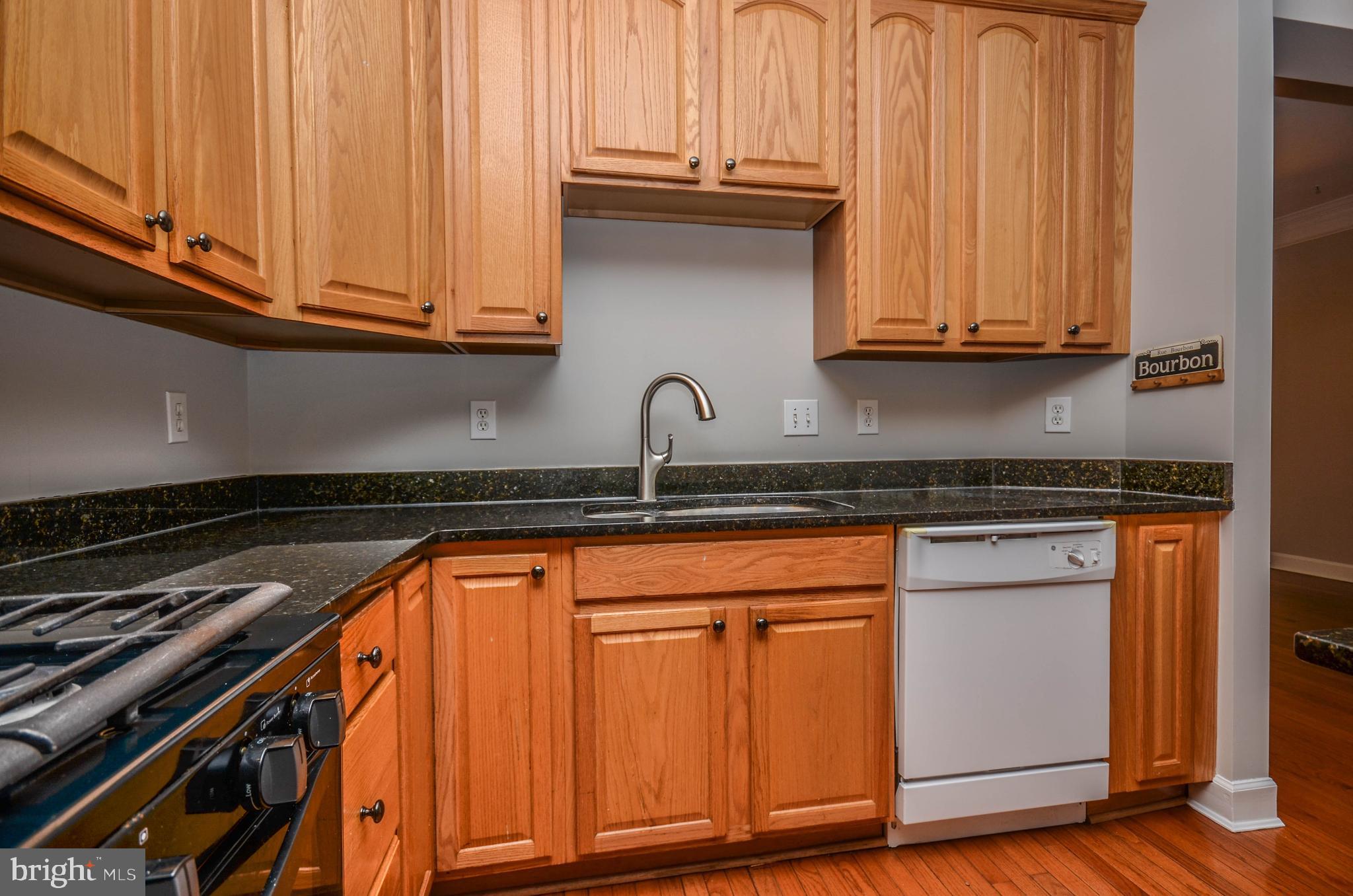 KING FARM BAILEYS COMMON - Residential Lease