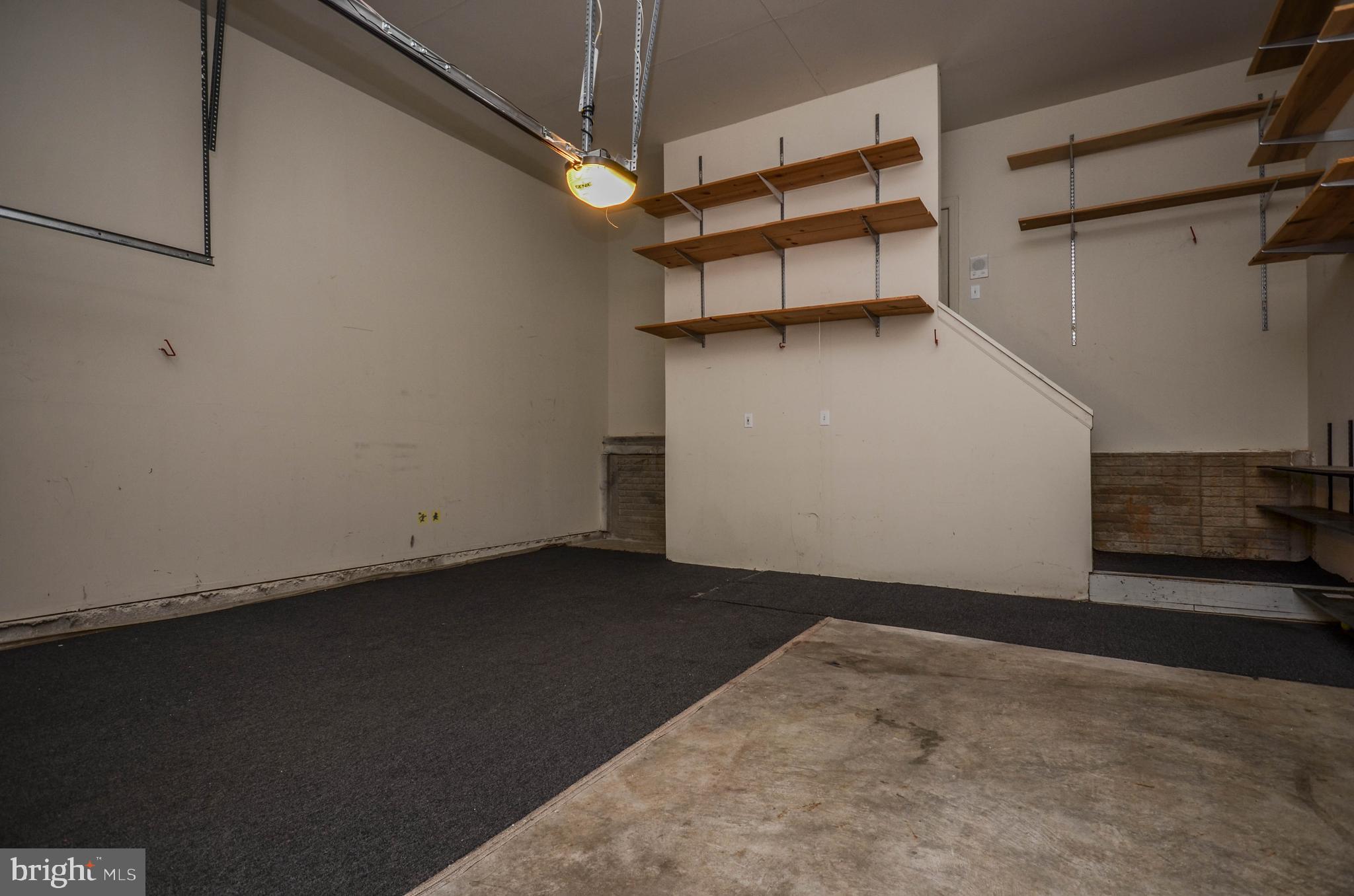 KING FARM BAILEYS COMMON - Residential Lease