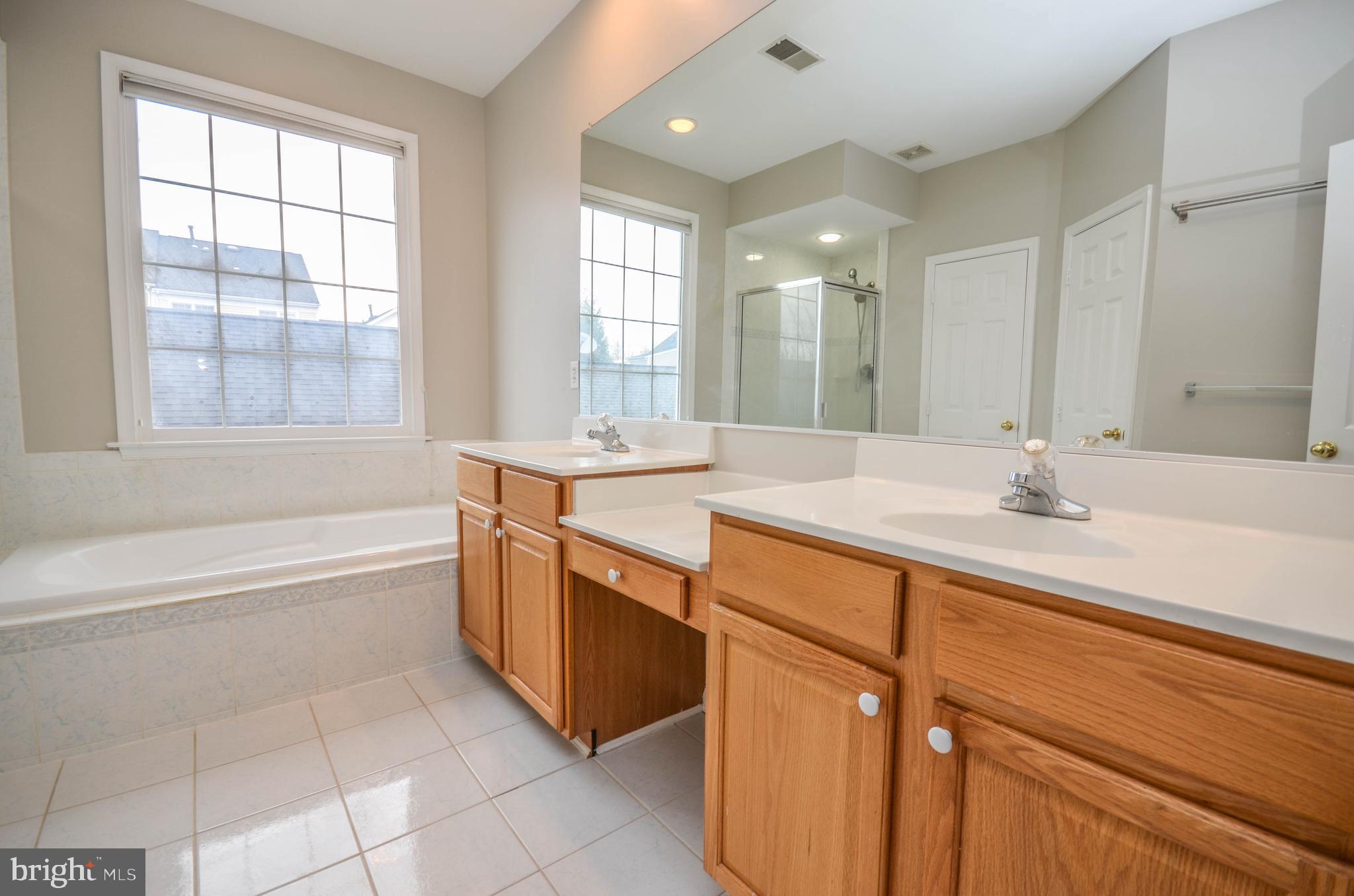 KING FARM BAILEYS COMMON - Residential Lease