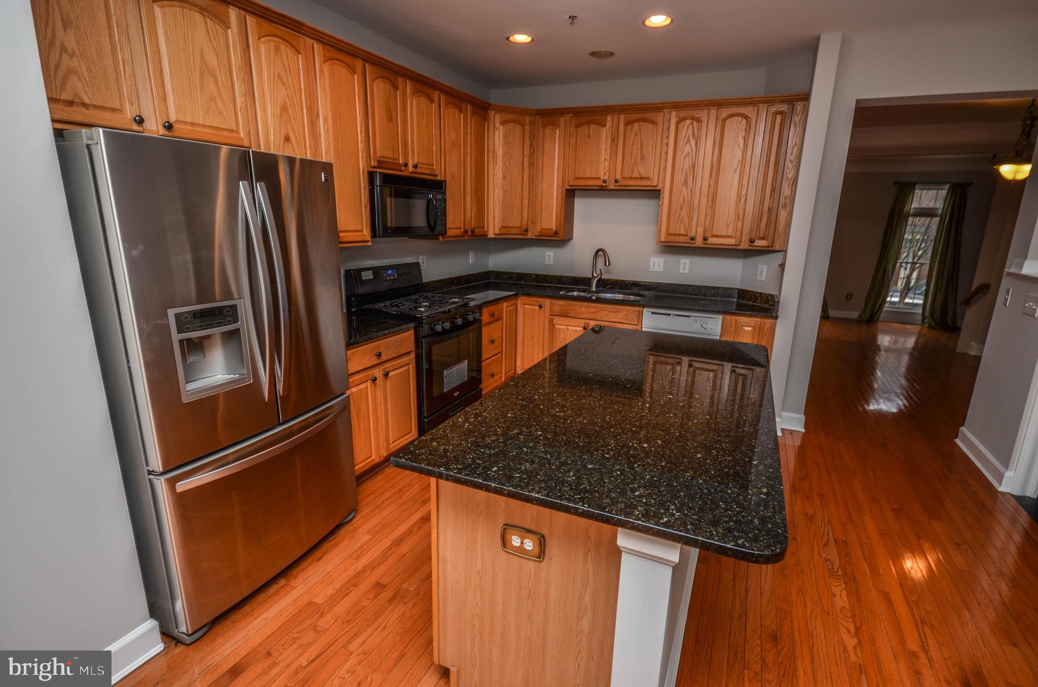 KING FARM BAILEYS COMMON - Residential Lease