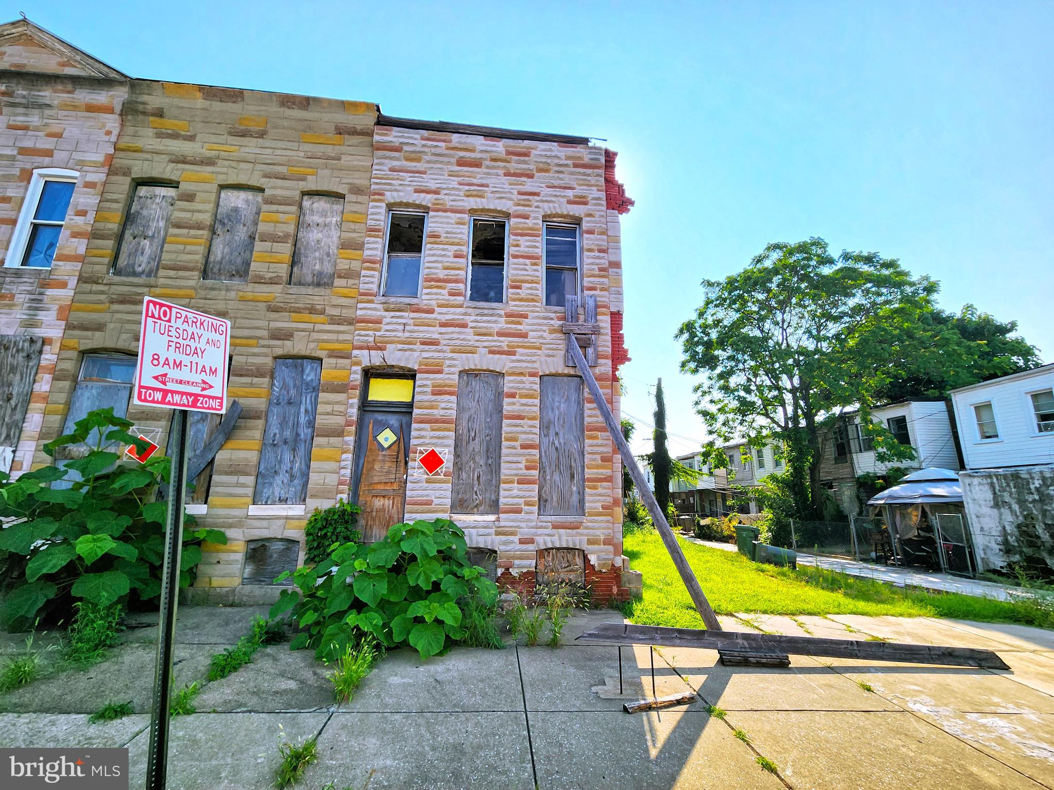 BROADWAY EAST - Residential