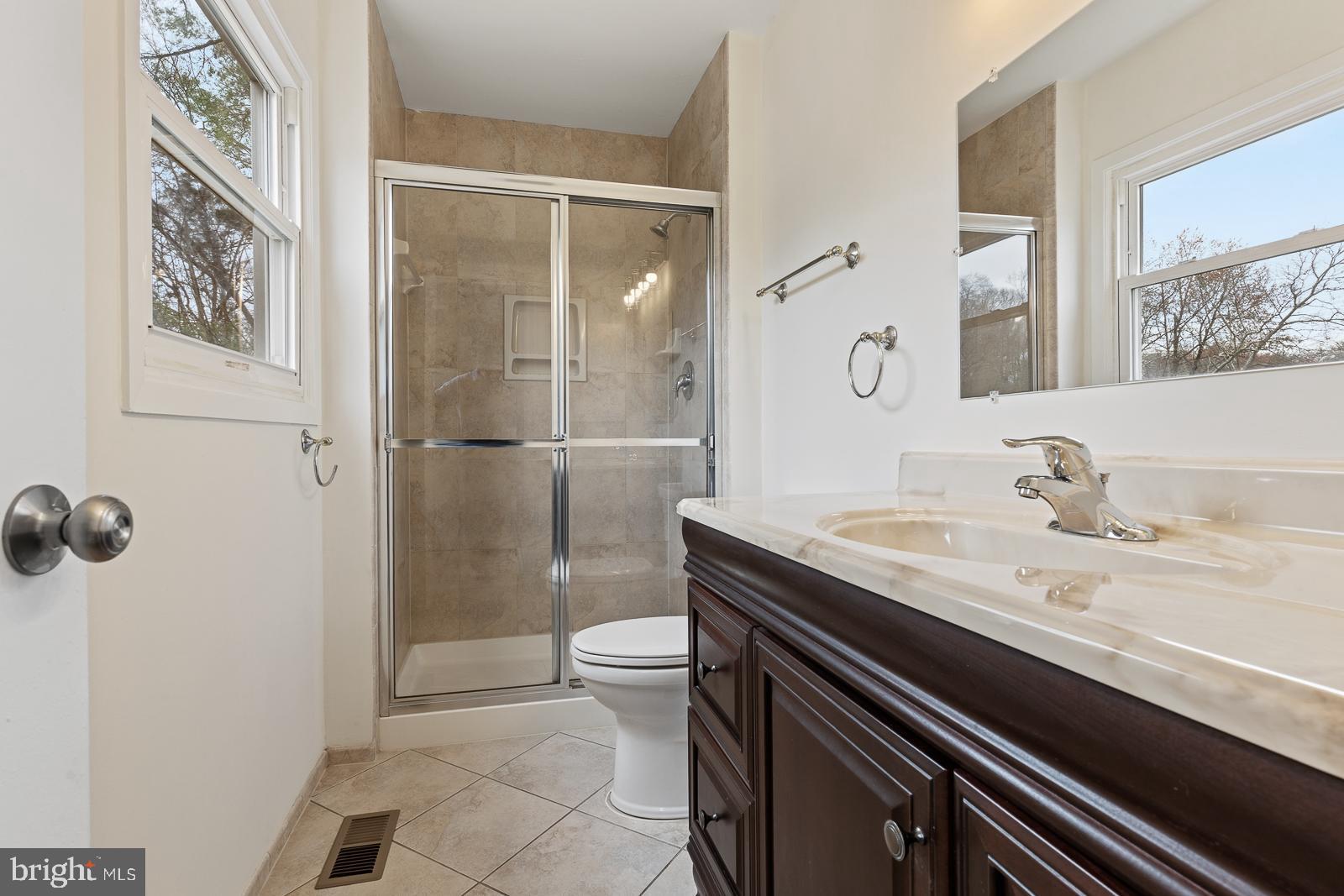 MONTPELIER - Residential