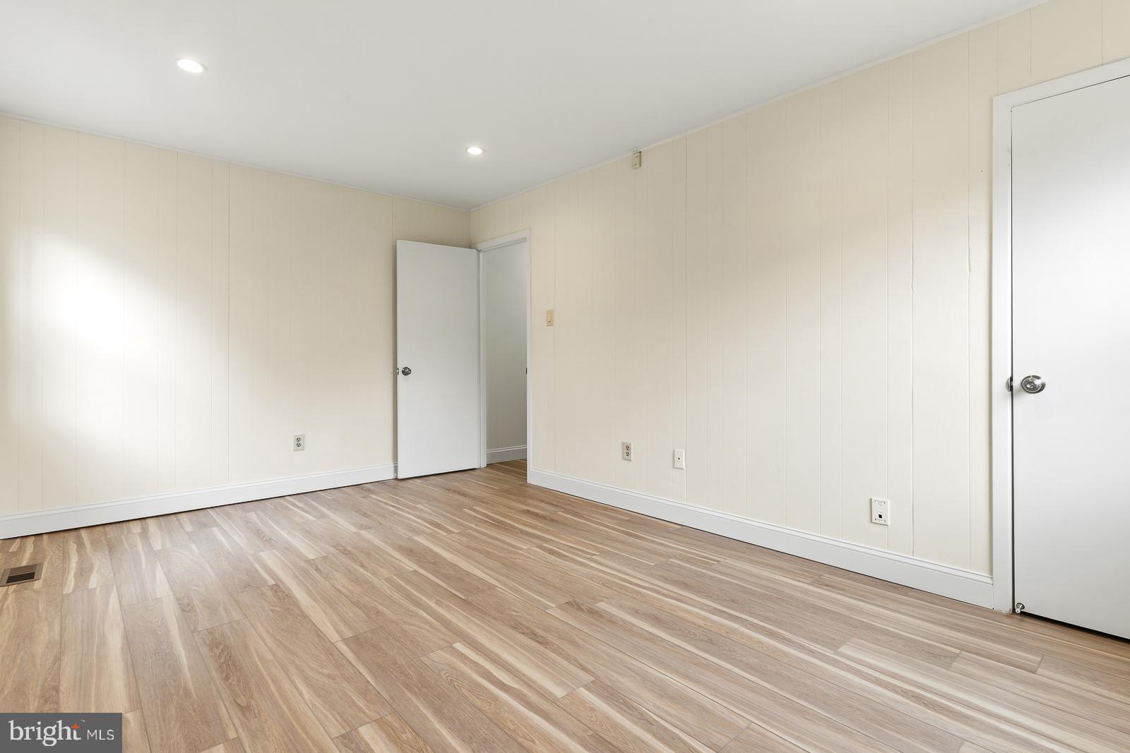 MONTPELIER - Residential