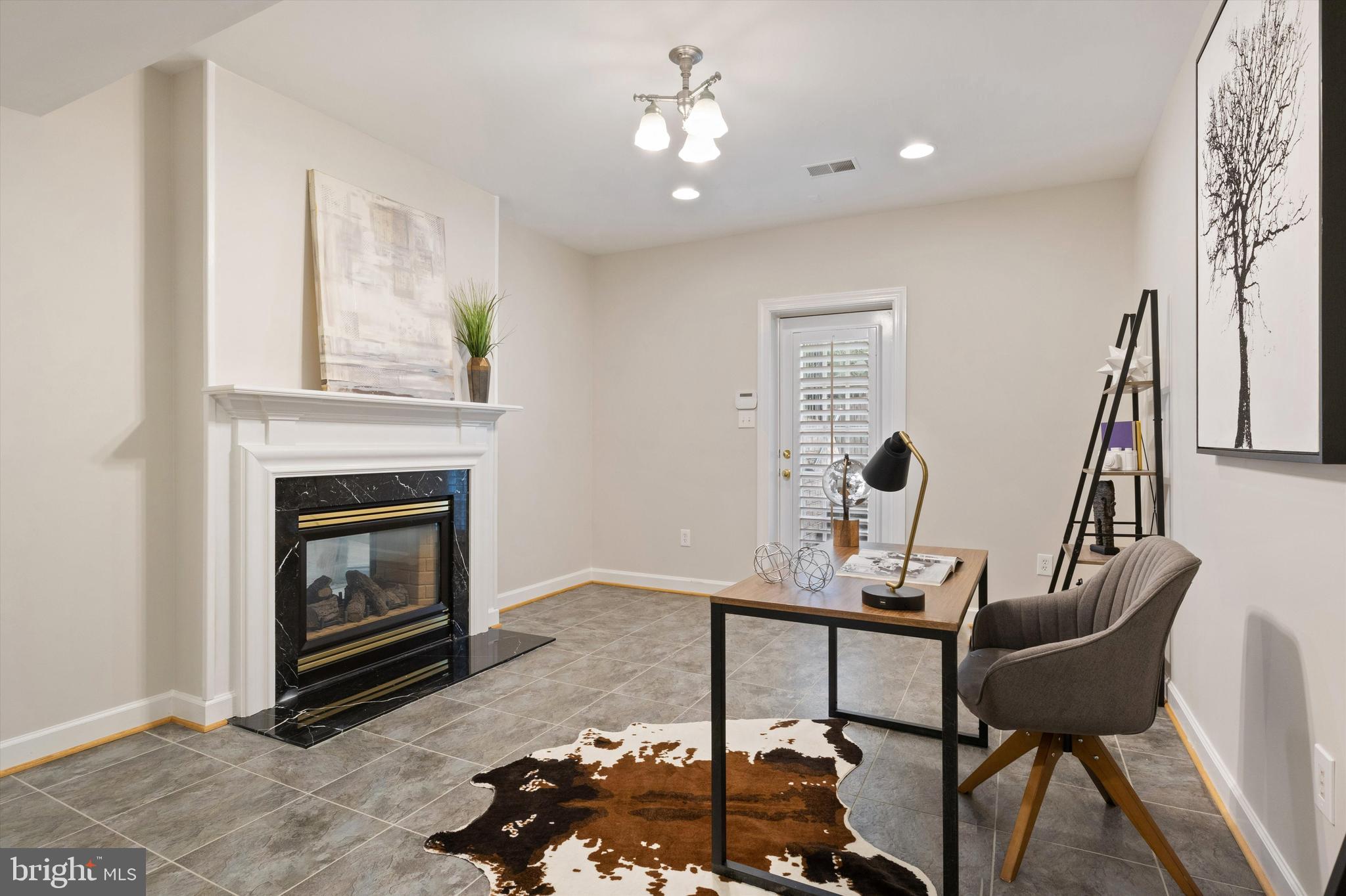 KINGS CLOISTER - Residential