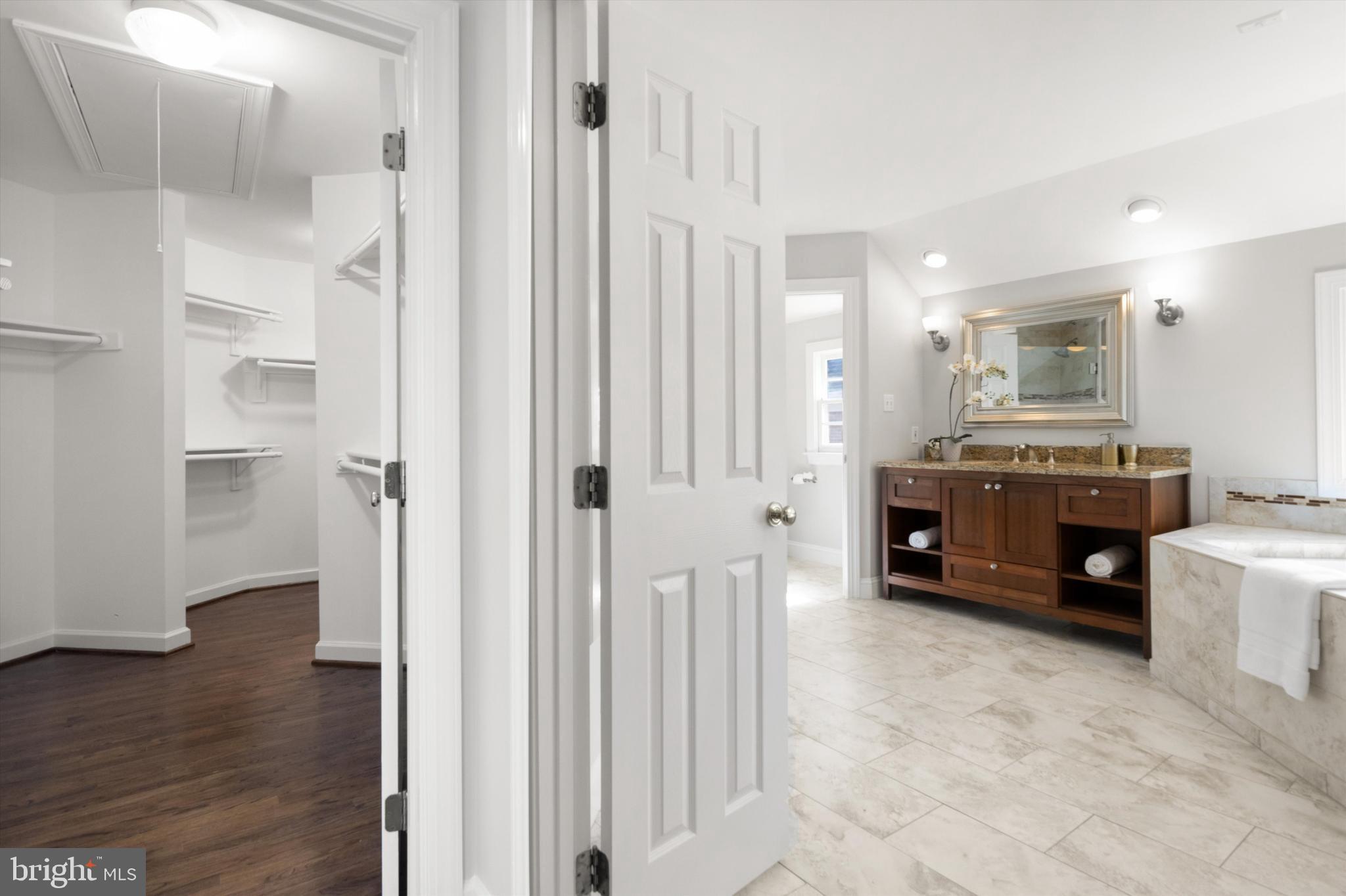 KINGS CLOISTER - Residential