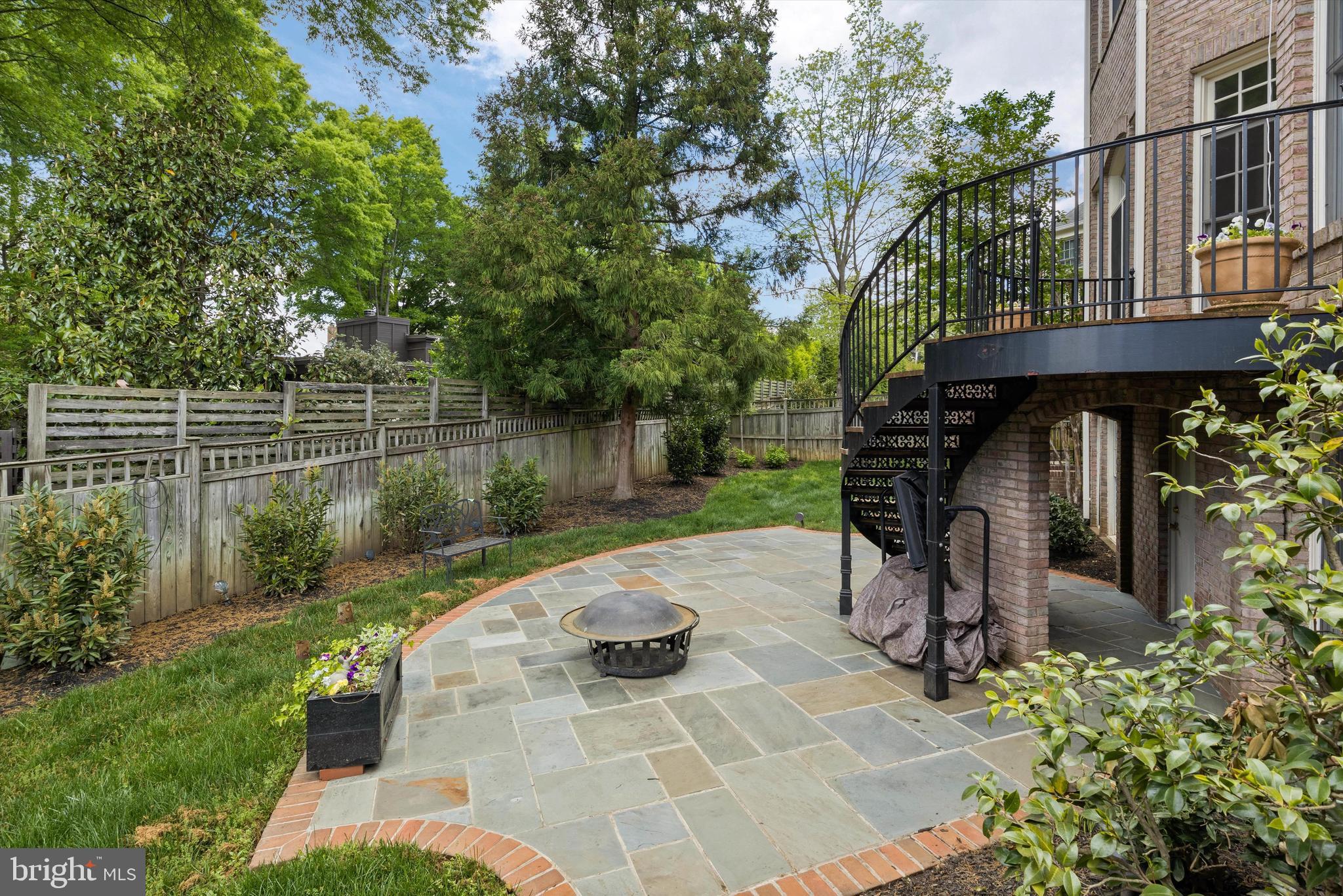 KINGS CLOISTER - Residential