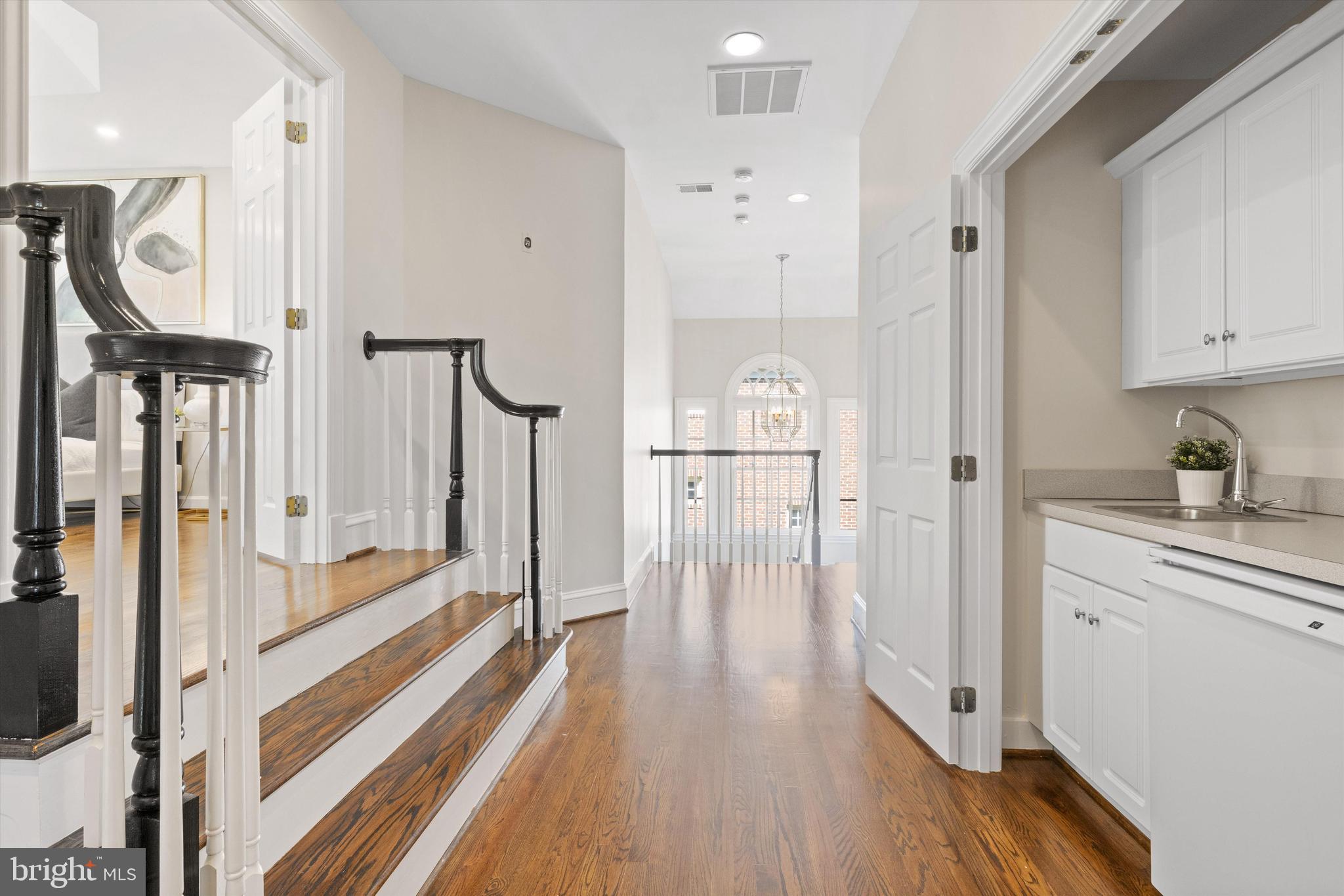 KINGS CLOISTER - Residential