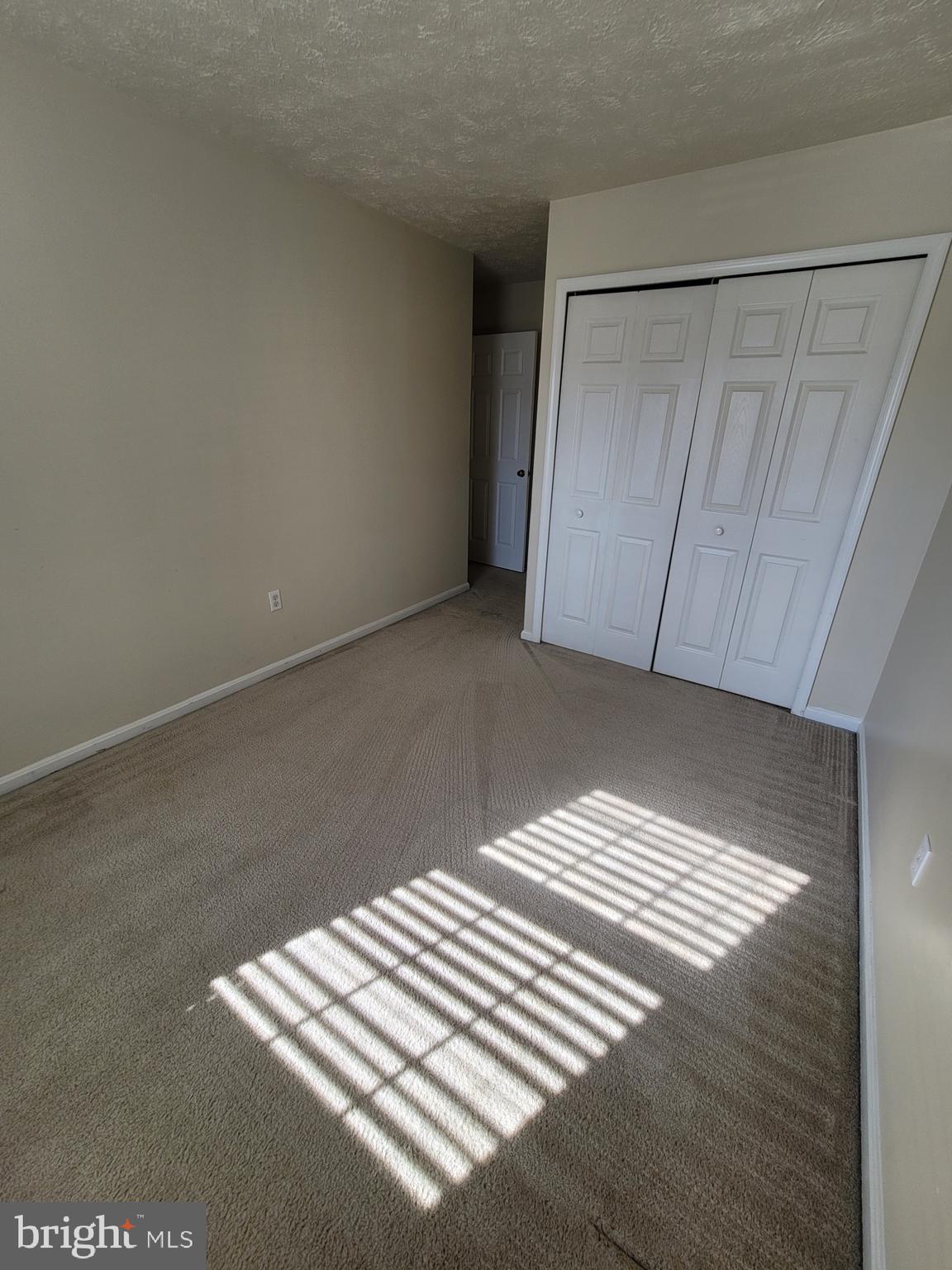 ST CHARLES HAMPSHIRE - Residential Lease