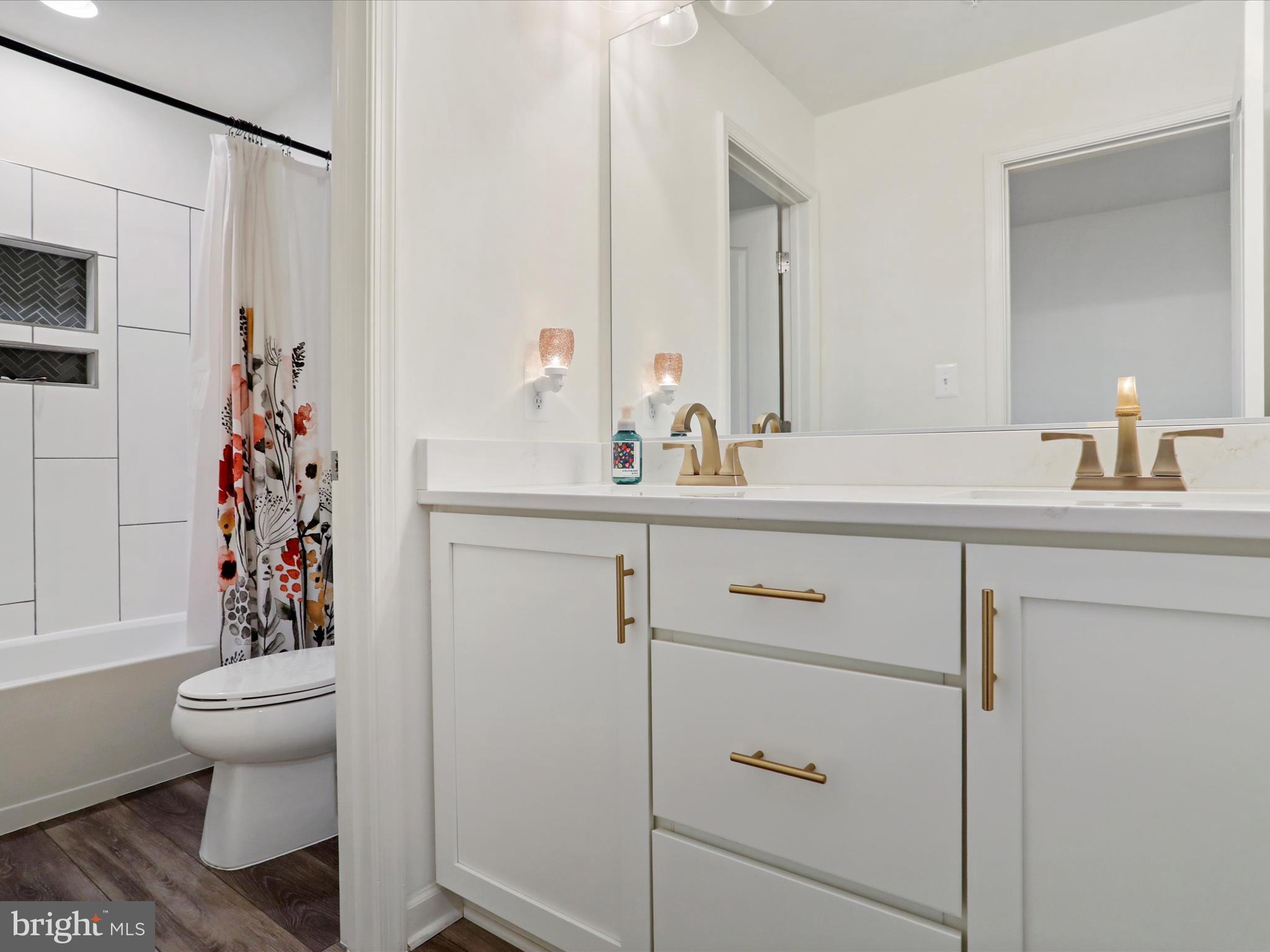 WESTFIELDS - Residential