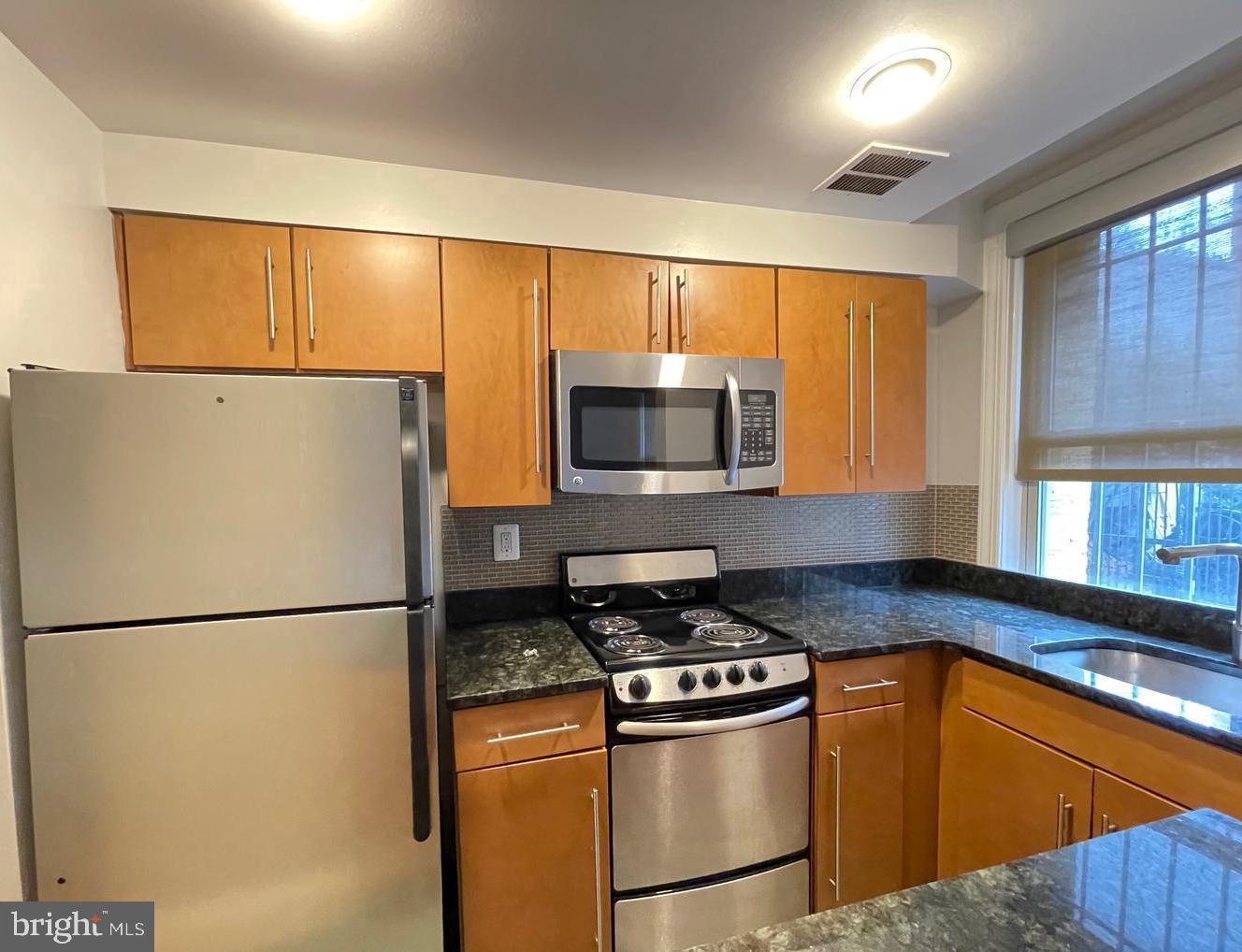 CAPITOL HILL - Residential Lease